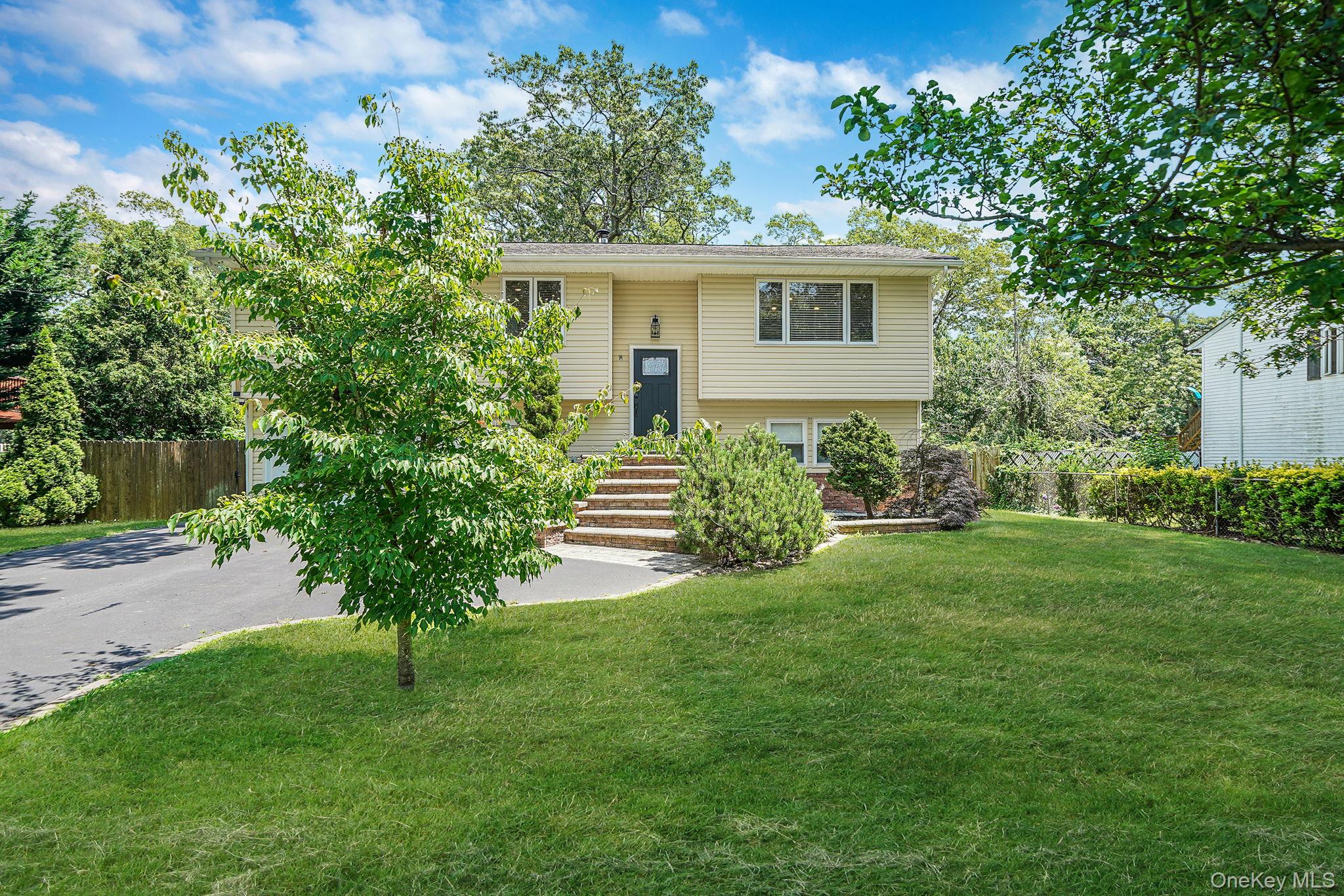 #3 photo, 2387 Chestnut Avenue, サフォーク郡 Ronkonkoma , NY 11779