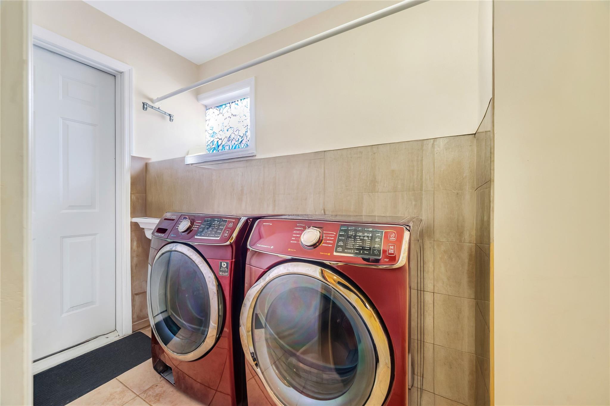 #17 photo, 34 Harlem Avenue, Medford , NY 11763