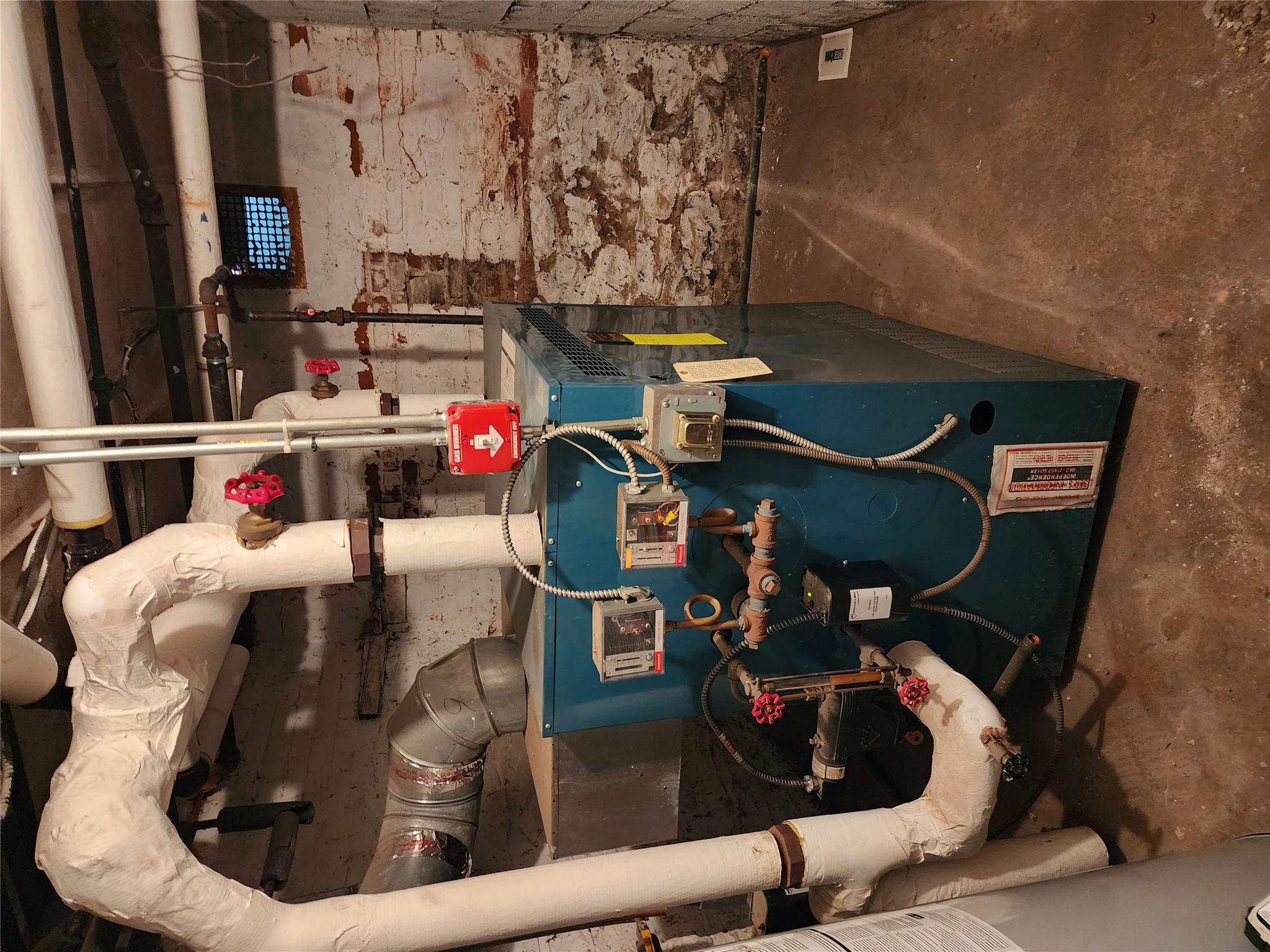 #5 photo, 414 Onderdonk Avenue, クイーンズ区 Ridgewood , NY 11385