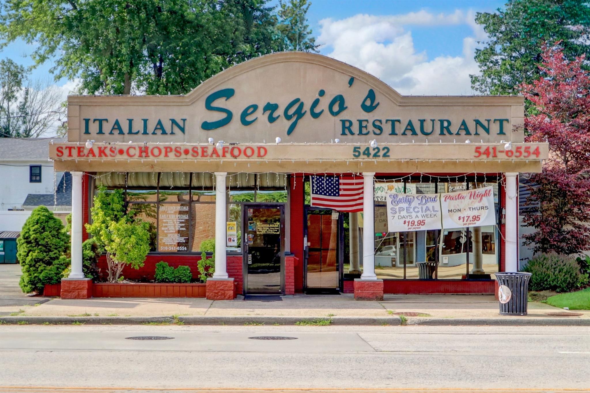 #1 photo, 5422 Merrick Road, ナッソー郡 Massapequa , NY 11758