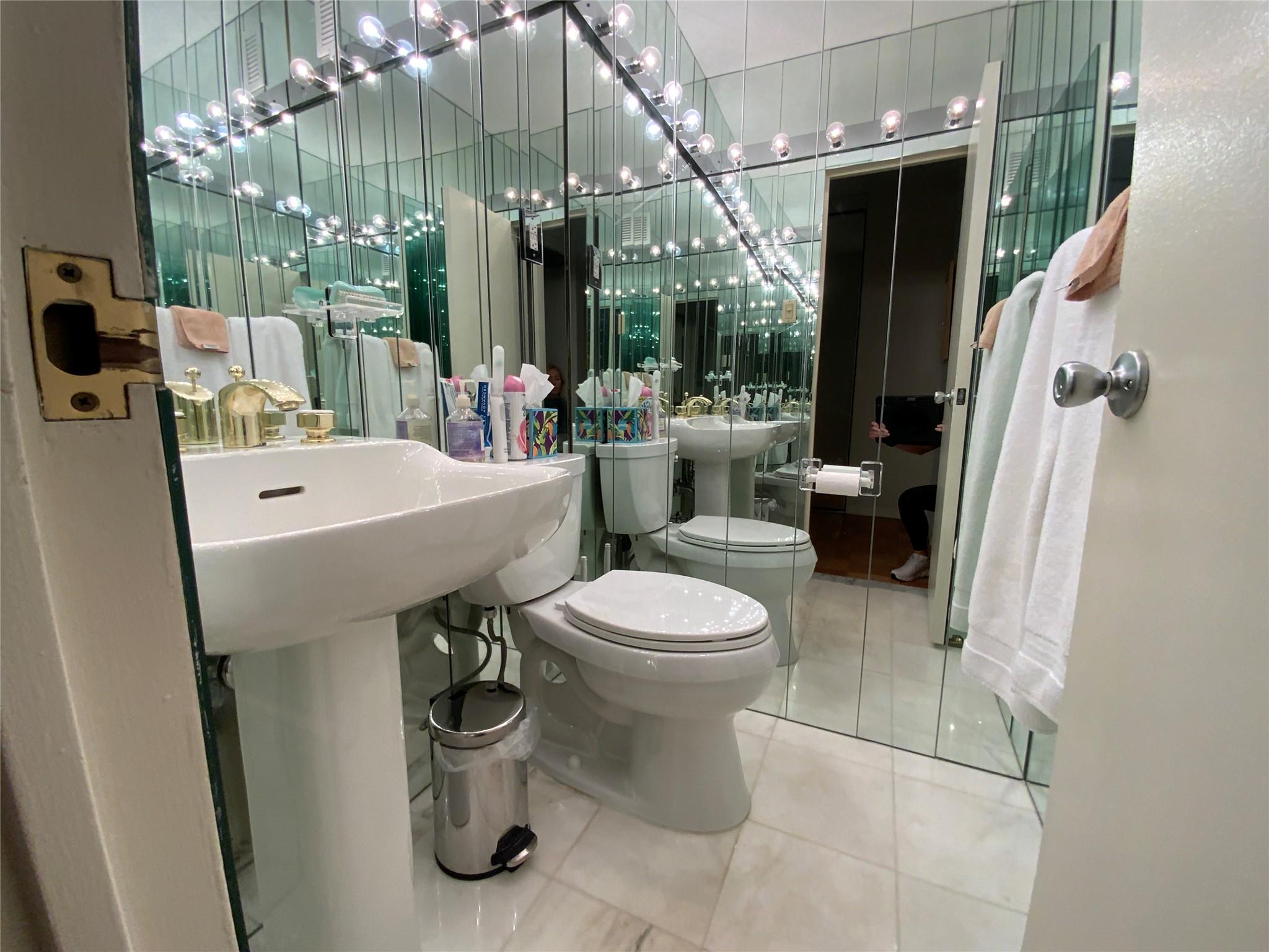 #12 photo, 27010 Grand Central Parkway, クイーンズ区 Floral Park , NY 11005