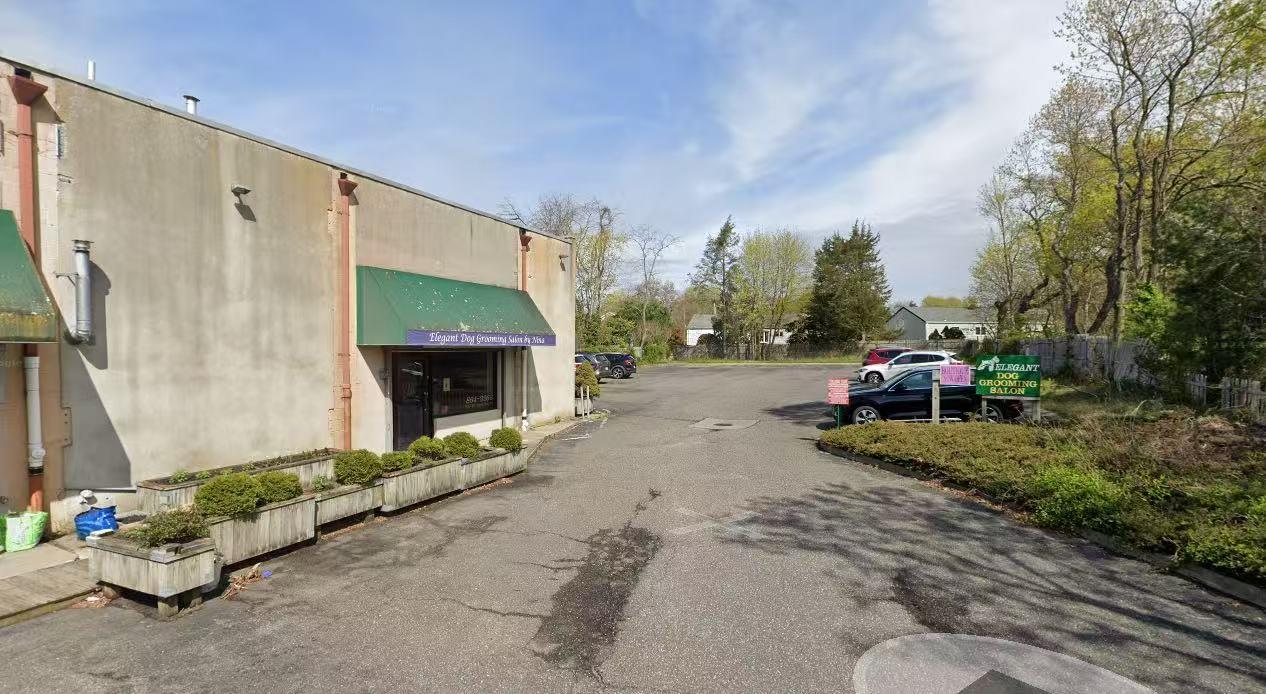 #9 photo, 3021B Jericho Turnpike, サフォーク郡 East Northport , NY 11731