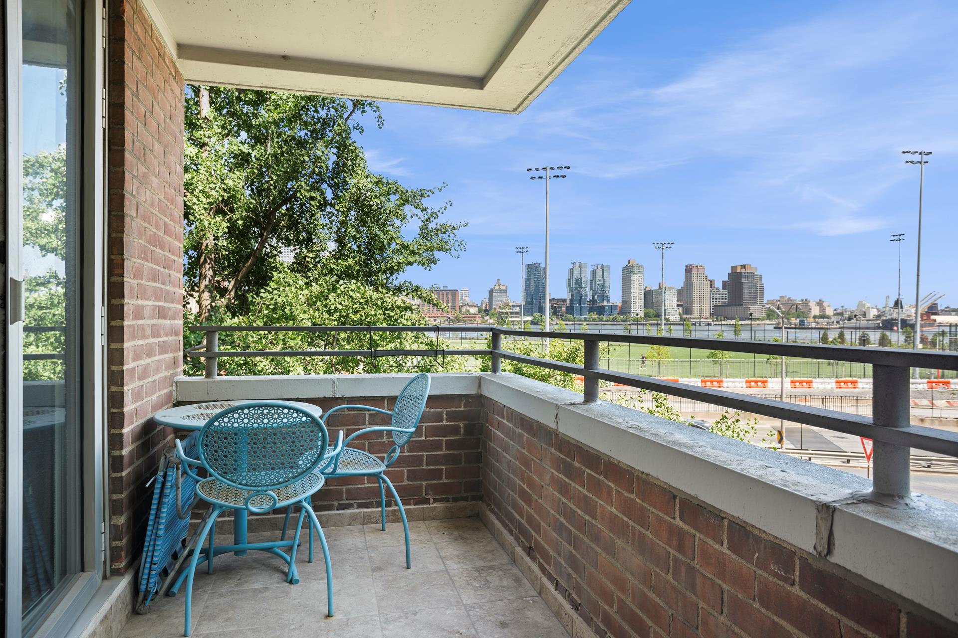 #2 photo, 453 FDR Drive, マンハッタン Lower East Side , NY 10002