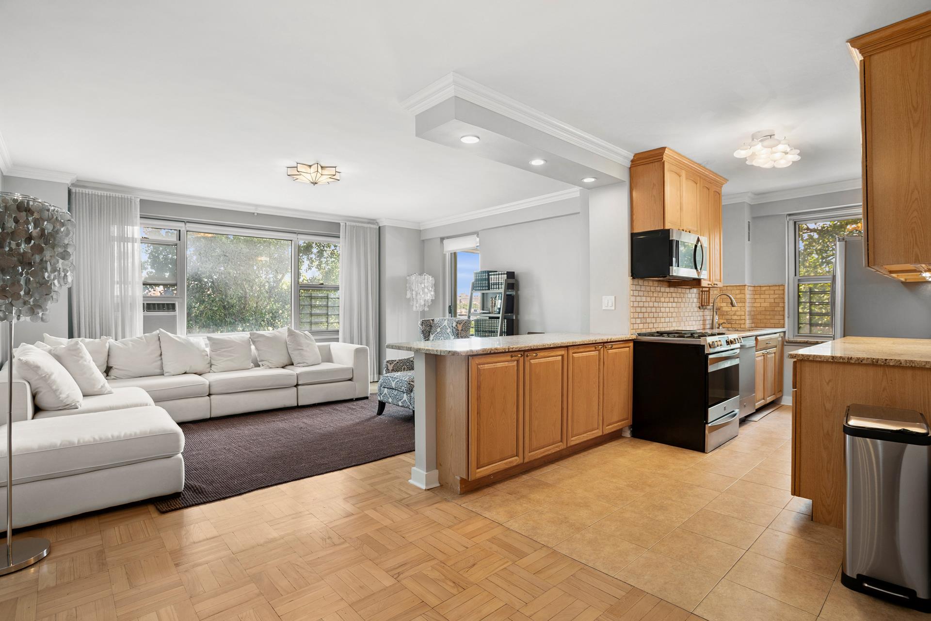 #3 photo, 453 FDR Drive, マンハッタン Lower East Side , NY 10002