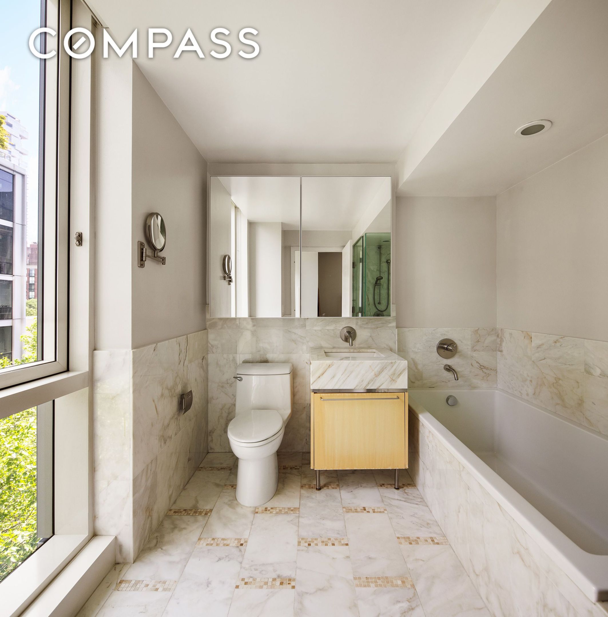 #8 photo, 200 Chambers Street, マンハッタン TriBeCa , NY 10007