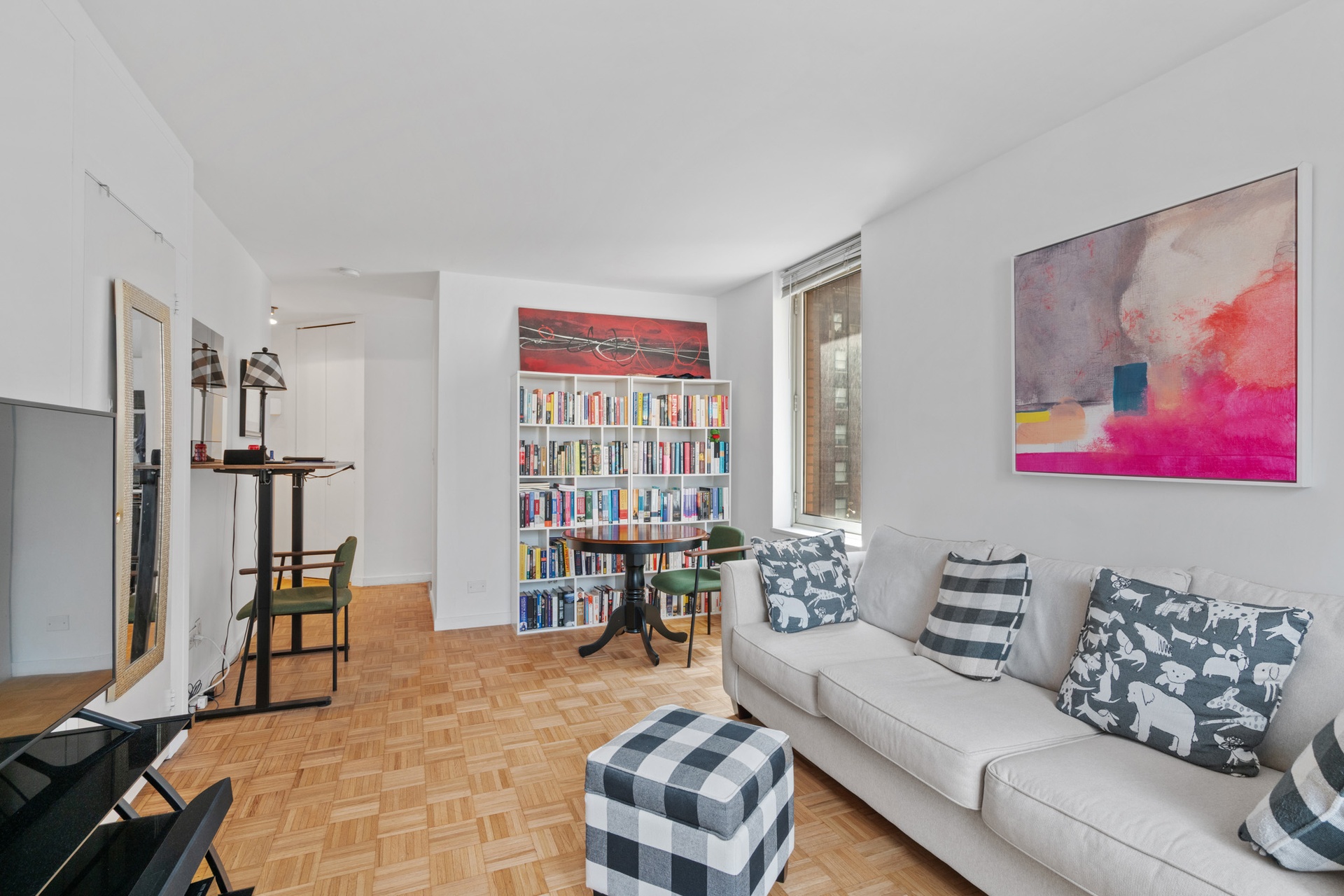 #3 photo, 145 E 48th Street, Turtle Bay , NY 10017