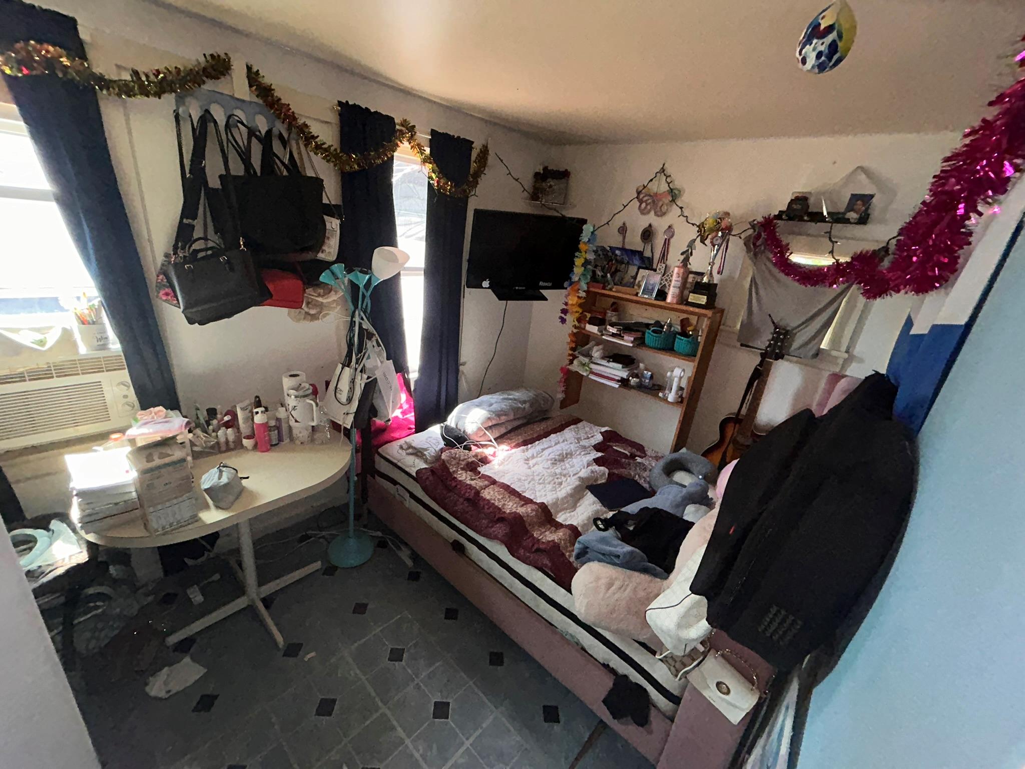 #15 photo, 20 Longfellow Avenue, 롱 아일랜드 Westbury , NY 11590