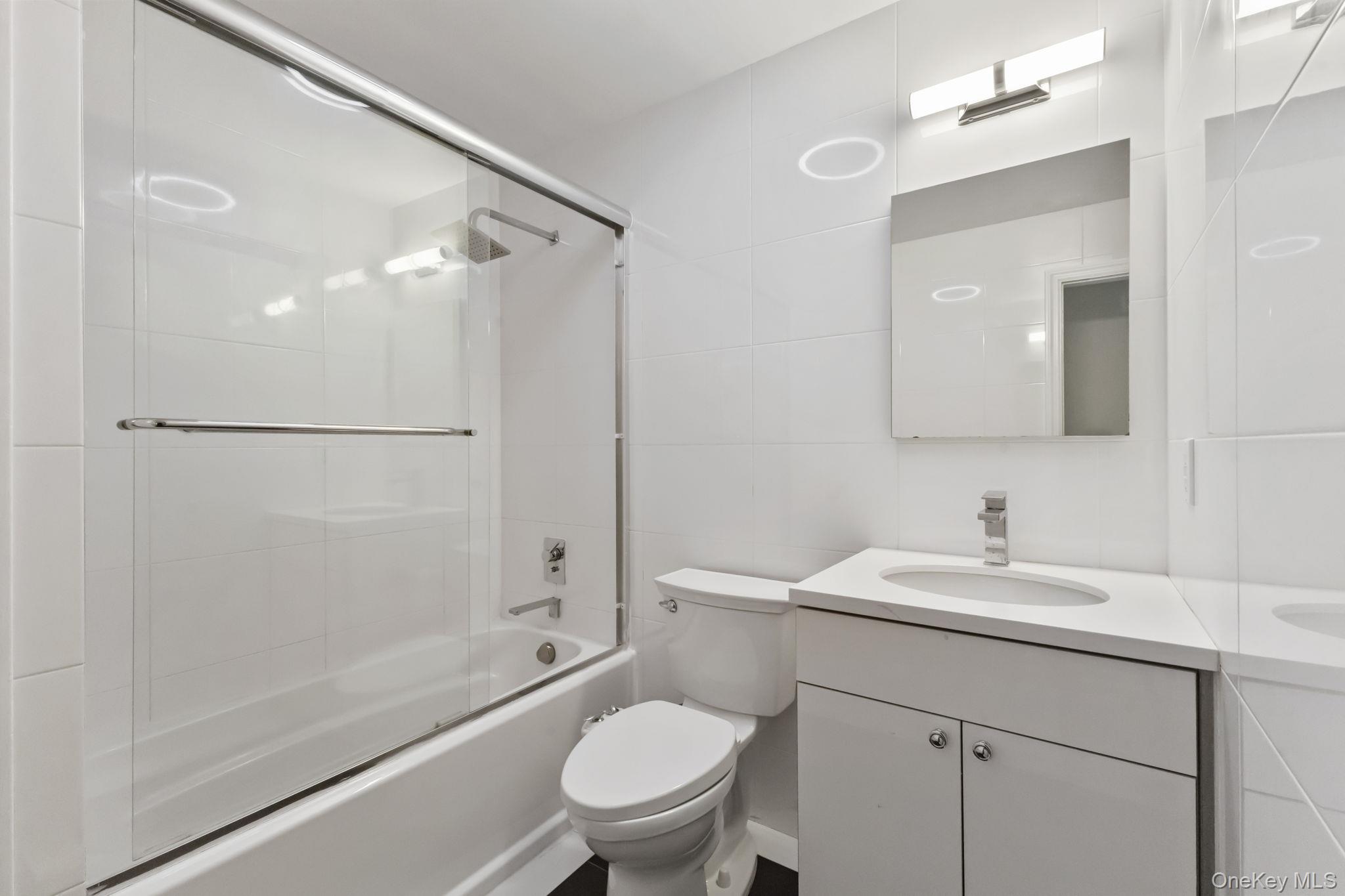 #12 photo, 132 Waverly Avenue, Mamaroneck , NY 10543