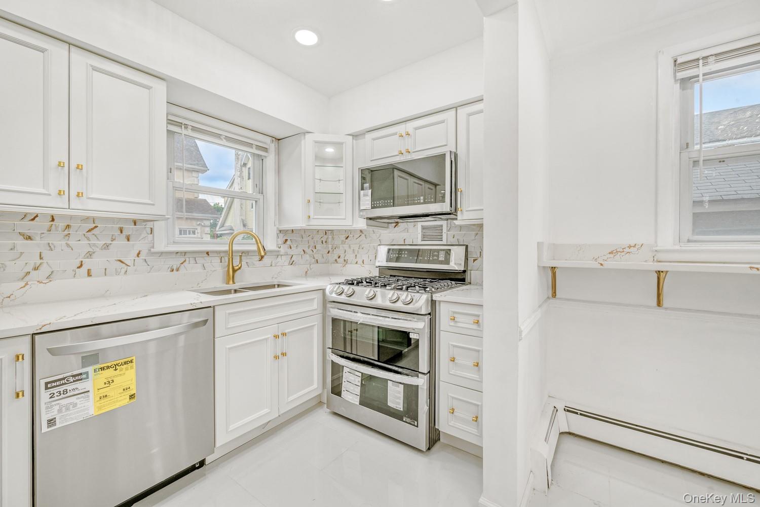 #14 photo, 37 Keystone Place, ナッソー郡 Hewlett , NY 11557