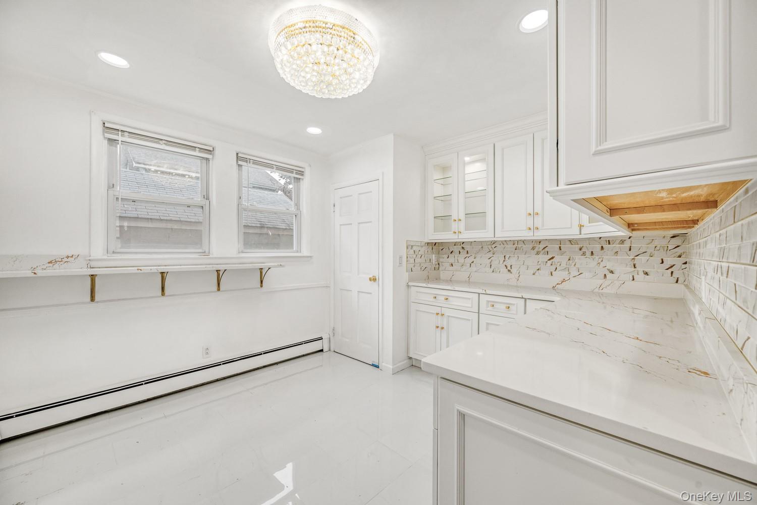 #16 photo, 37 Keystone Place, ナッソー郡 Hewlett , NY 11557