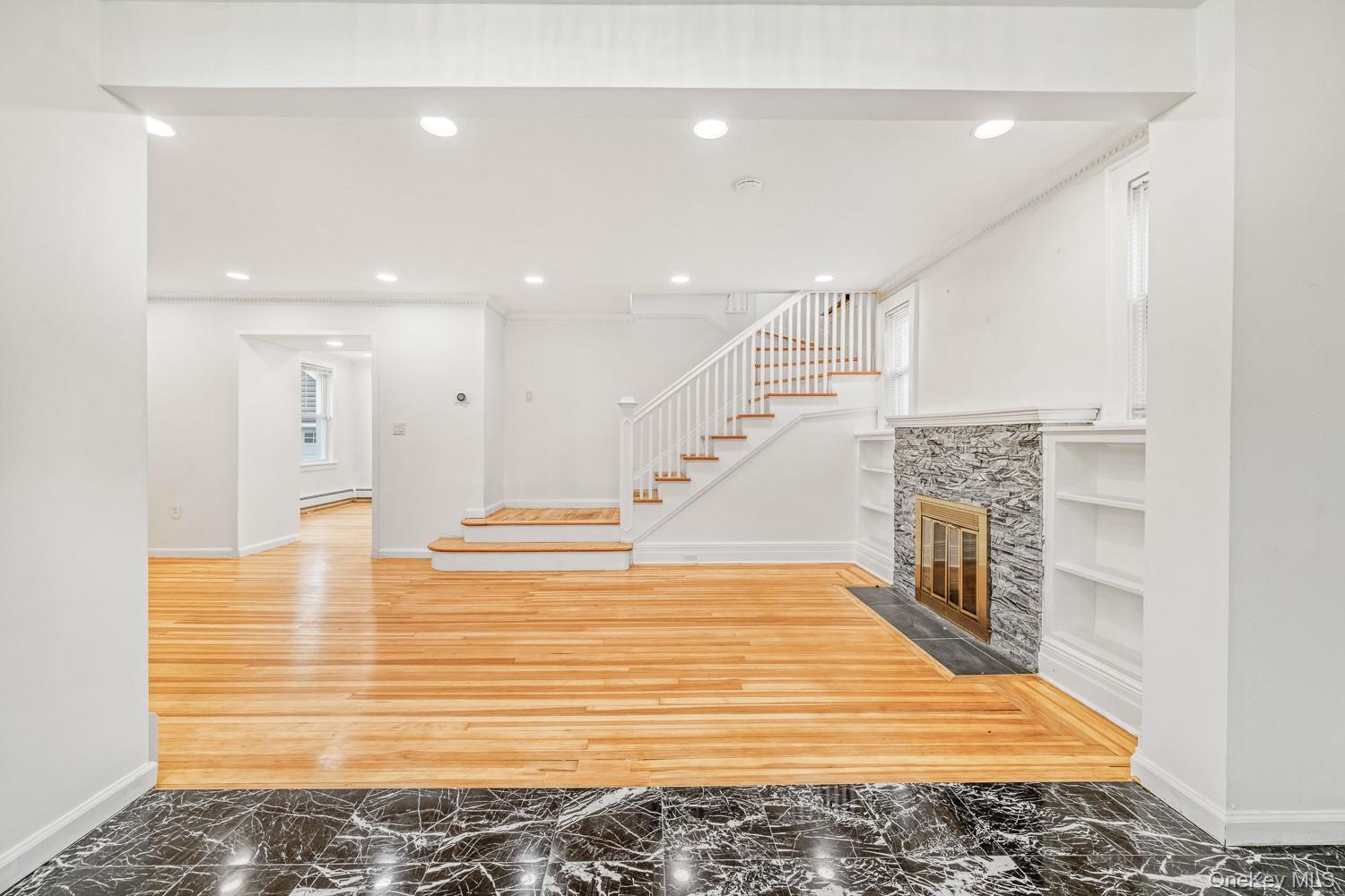 #4 photo, 37 Keystone Place, ナッソー郡 Hewlett , NY 11557