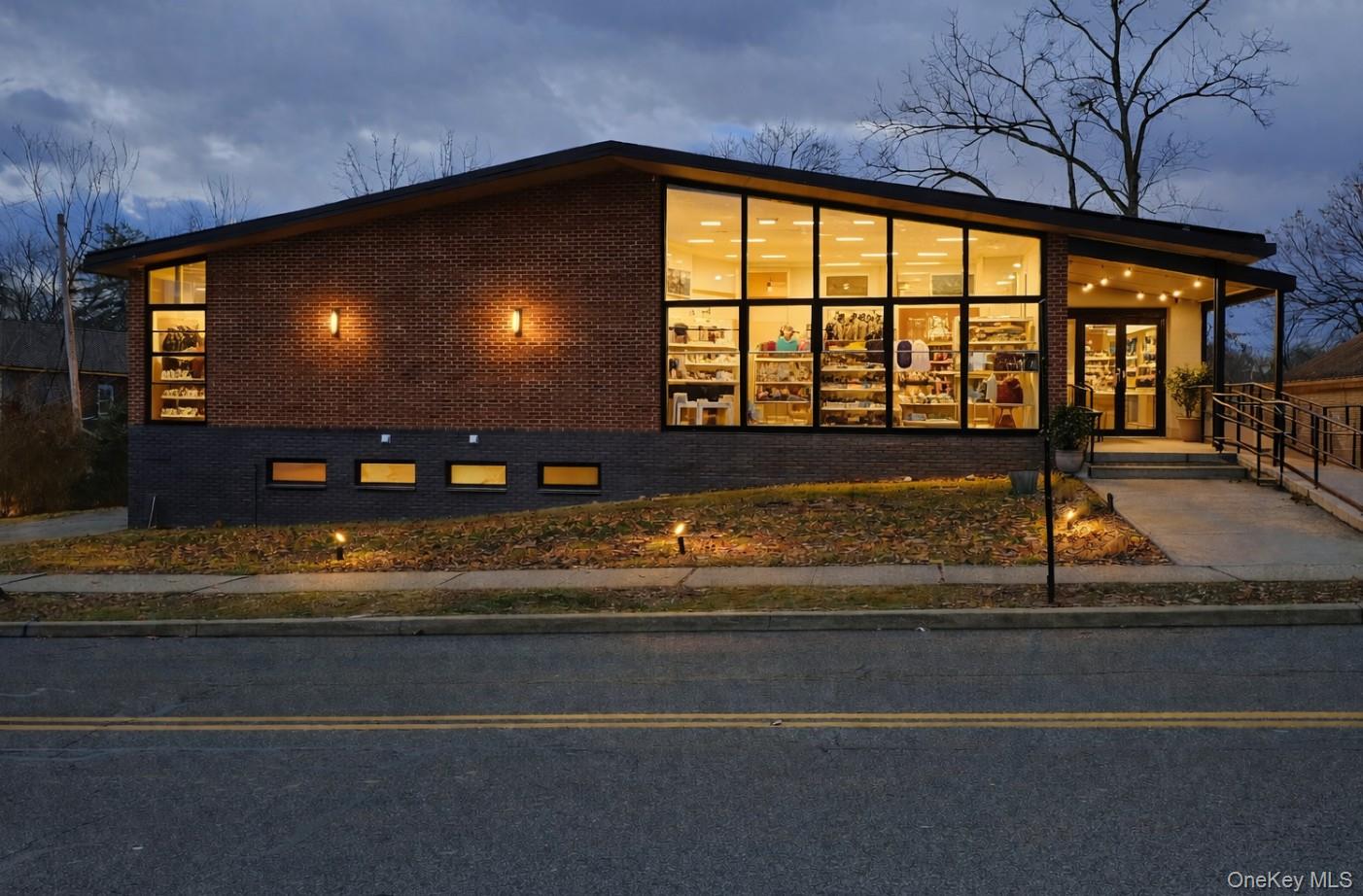 #19 photo, 23 West Street, Warwick , NY 10990