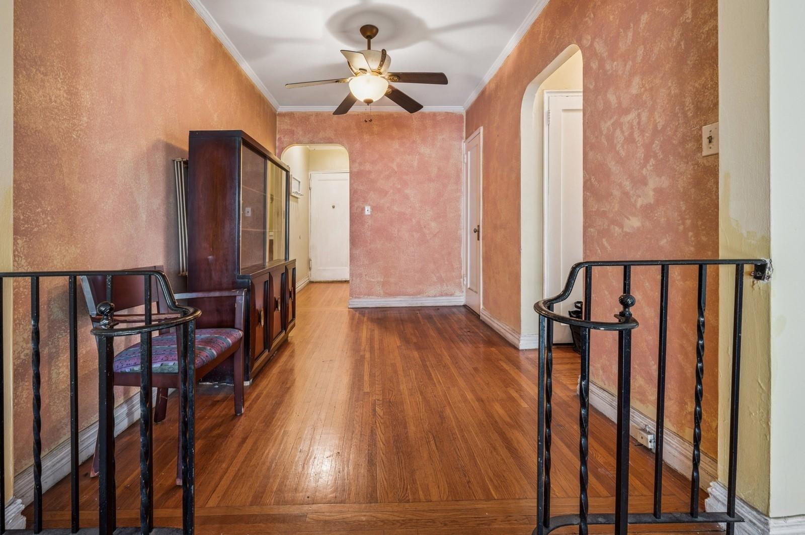 #4 photo, 306 E Mosholu Parkway, ブロンクス区 Bronx , NY 10458