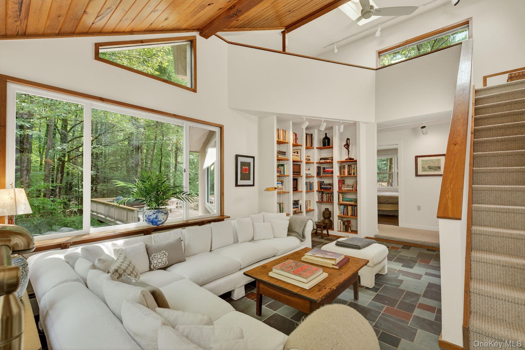 #20 photo, 27 Old Wagon Road, Woodstock , NY 12498