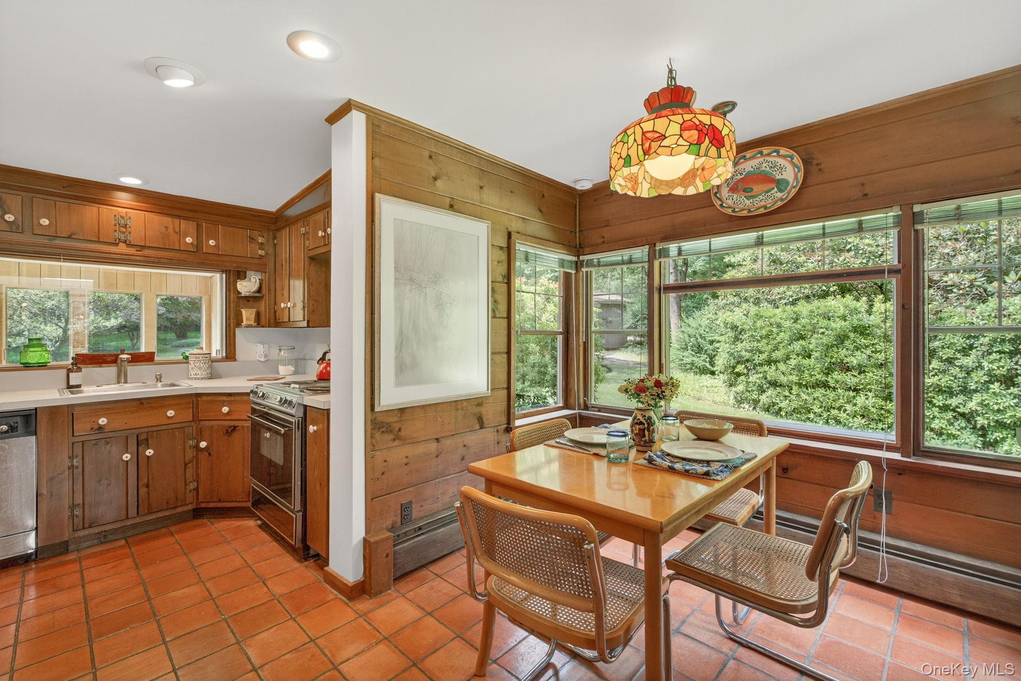 #9 photo, 27 Old Wagon Road, Woodstock , NY 12498