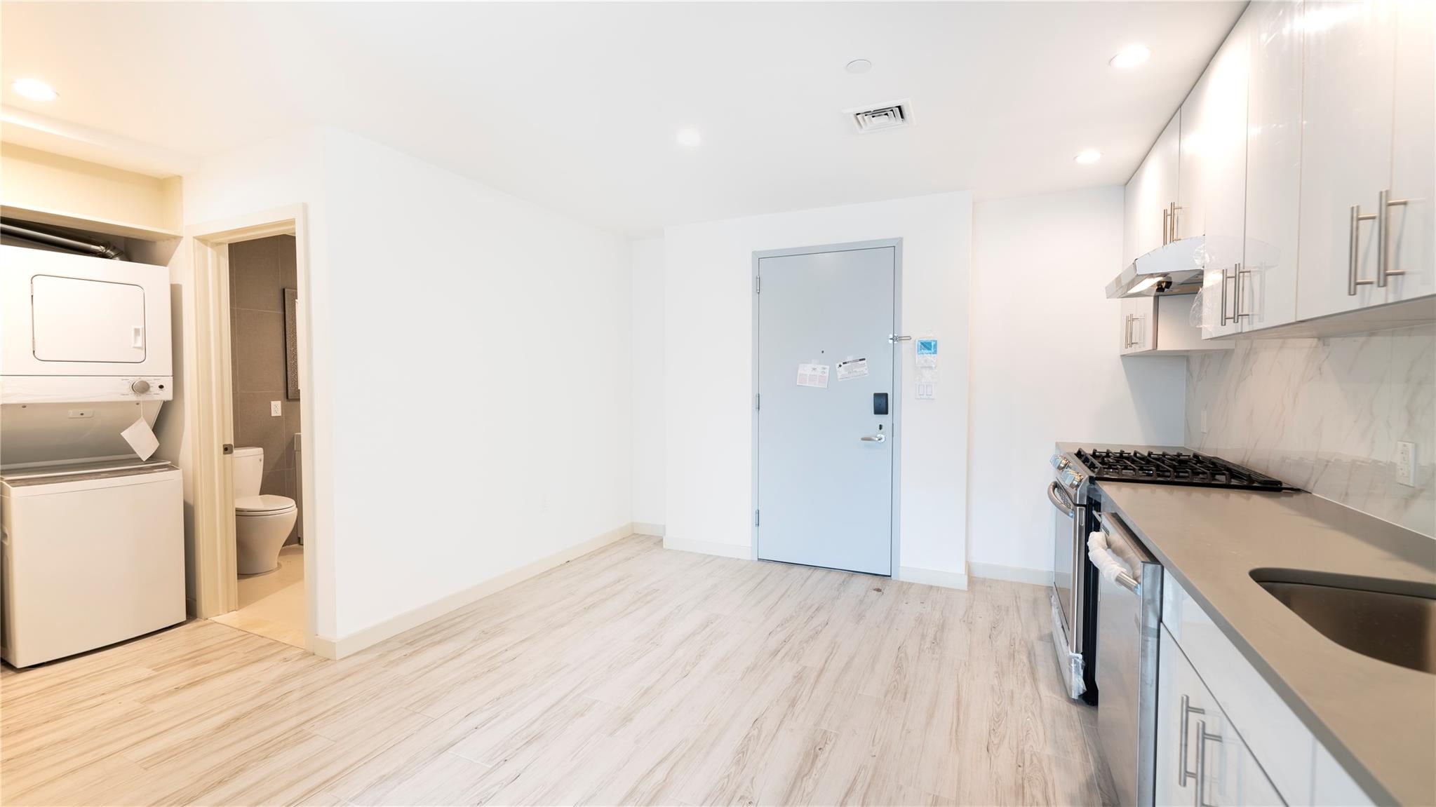 #1 photo, 10909 15th Avenue, 法拉盛 Flushing , NY 11356