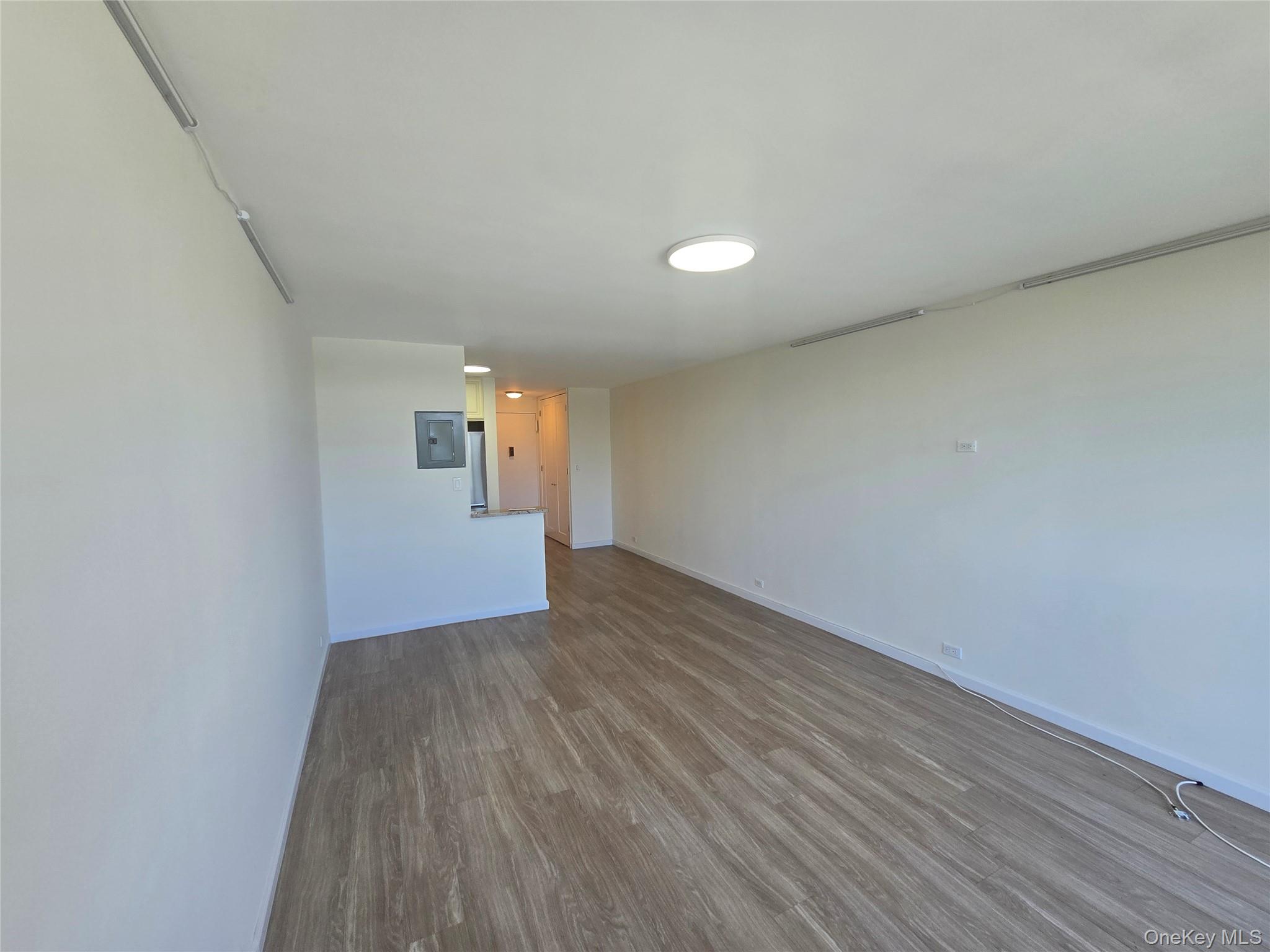 #7 photo, 150-38 Union Turnpike, Kew Garden Hills , NY 11367