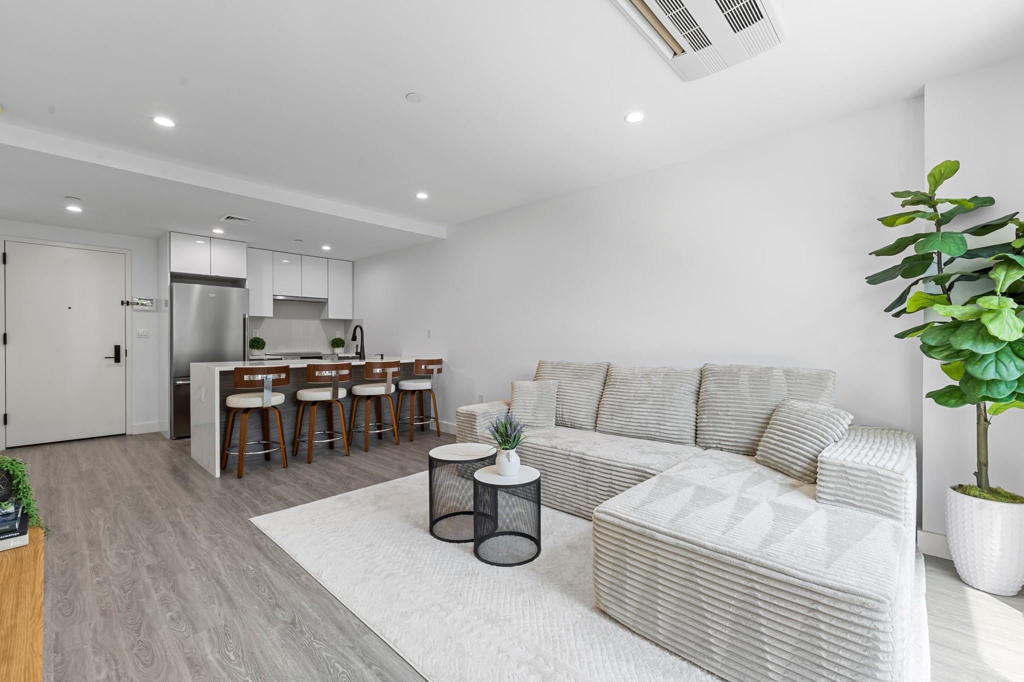 #1 photo, 46-40 Vernon Boulevard, 皇后區 長島城 Long Island City , NY 11101