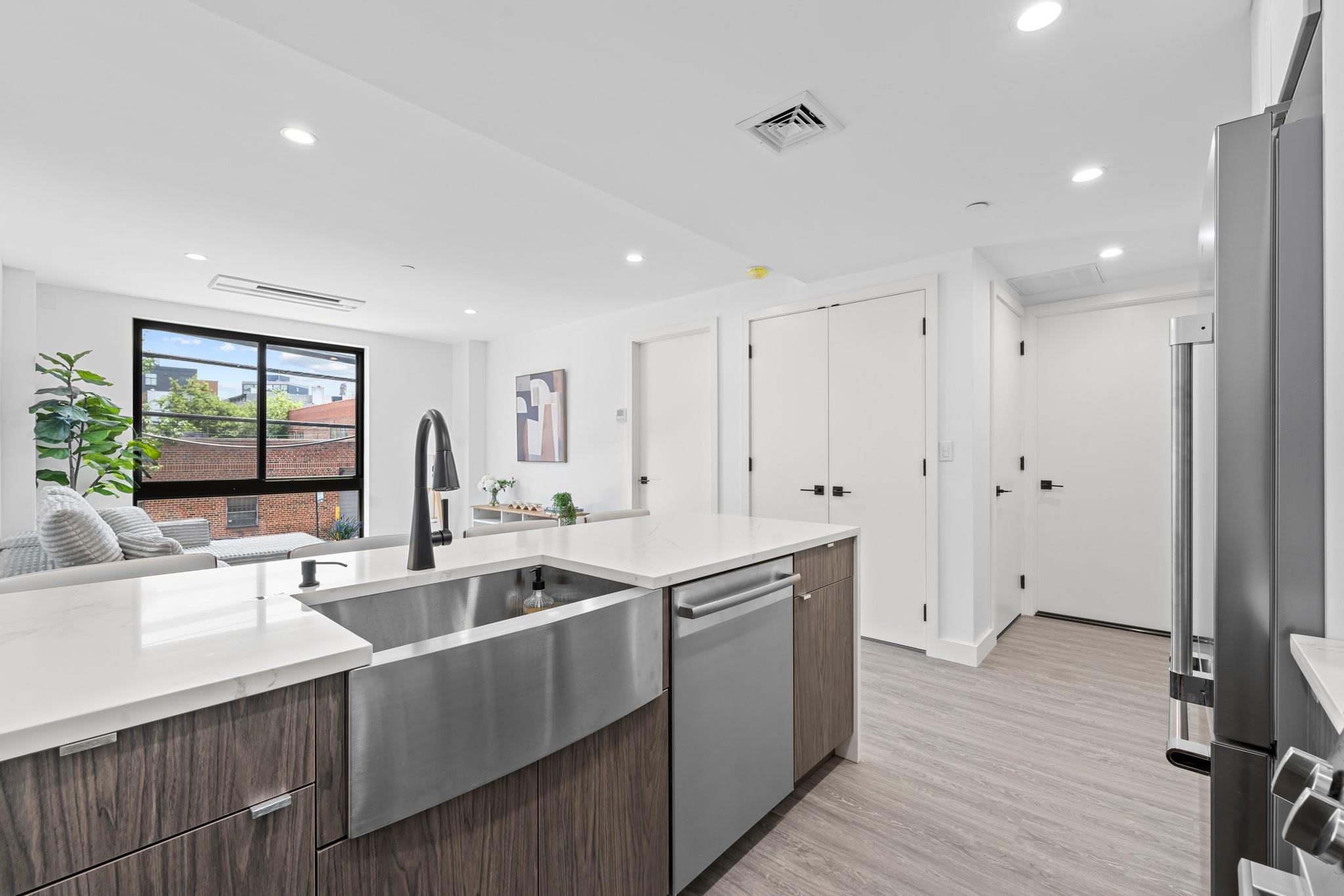 #6 photo, 46-40 Vernon Boulevard, クイーンズ区 Long Island City , NY 11101