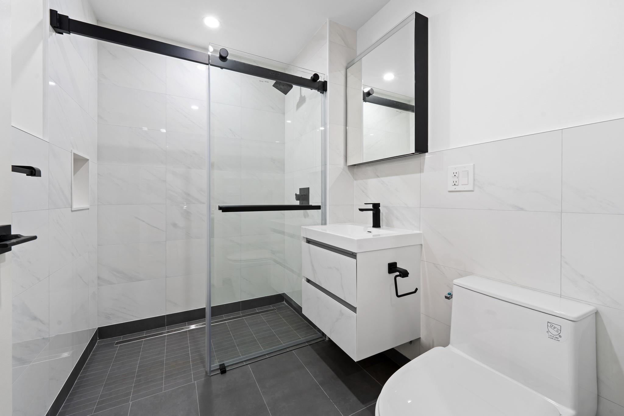 #13 photo, 46-40 Vernon Boulevard, クイーンズ区 Long Island City , NY 11101