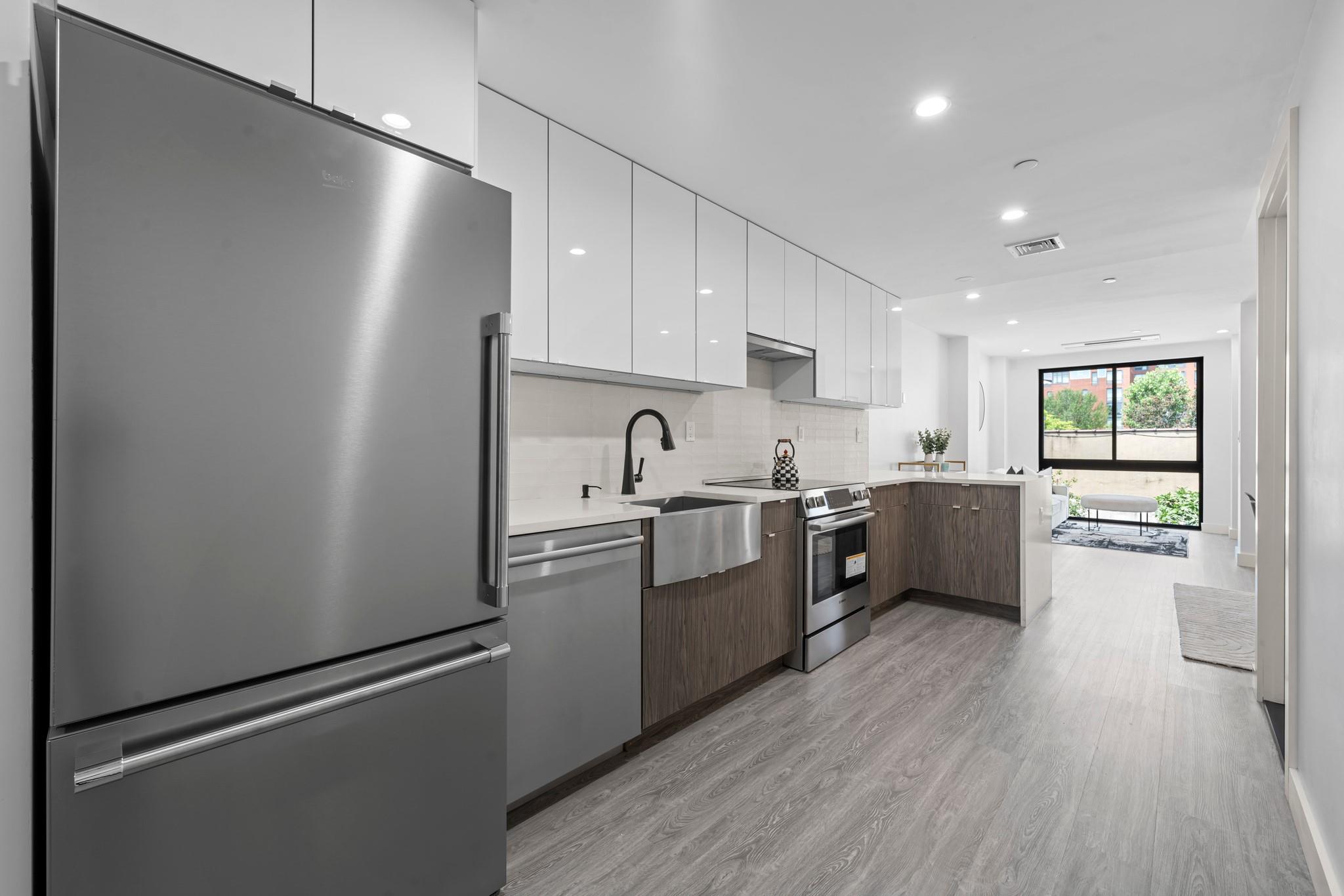 #7 photo, 46-40 Vernon Boulevard, クイーンズ区 Long Island City , NY 11101