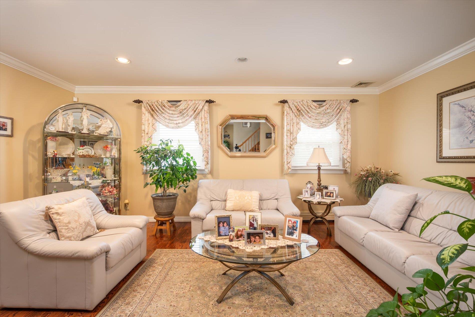 #2 photo, 7 Crocus Drive, ナッソー郡 Massapequa , NY 11758