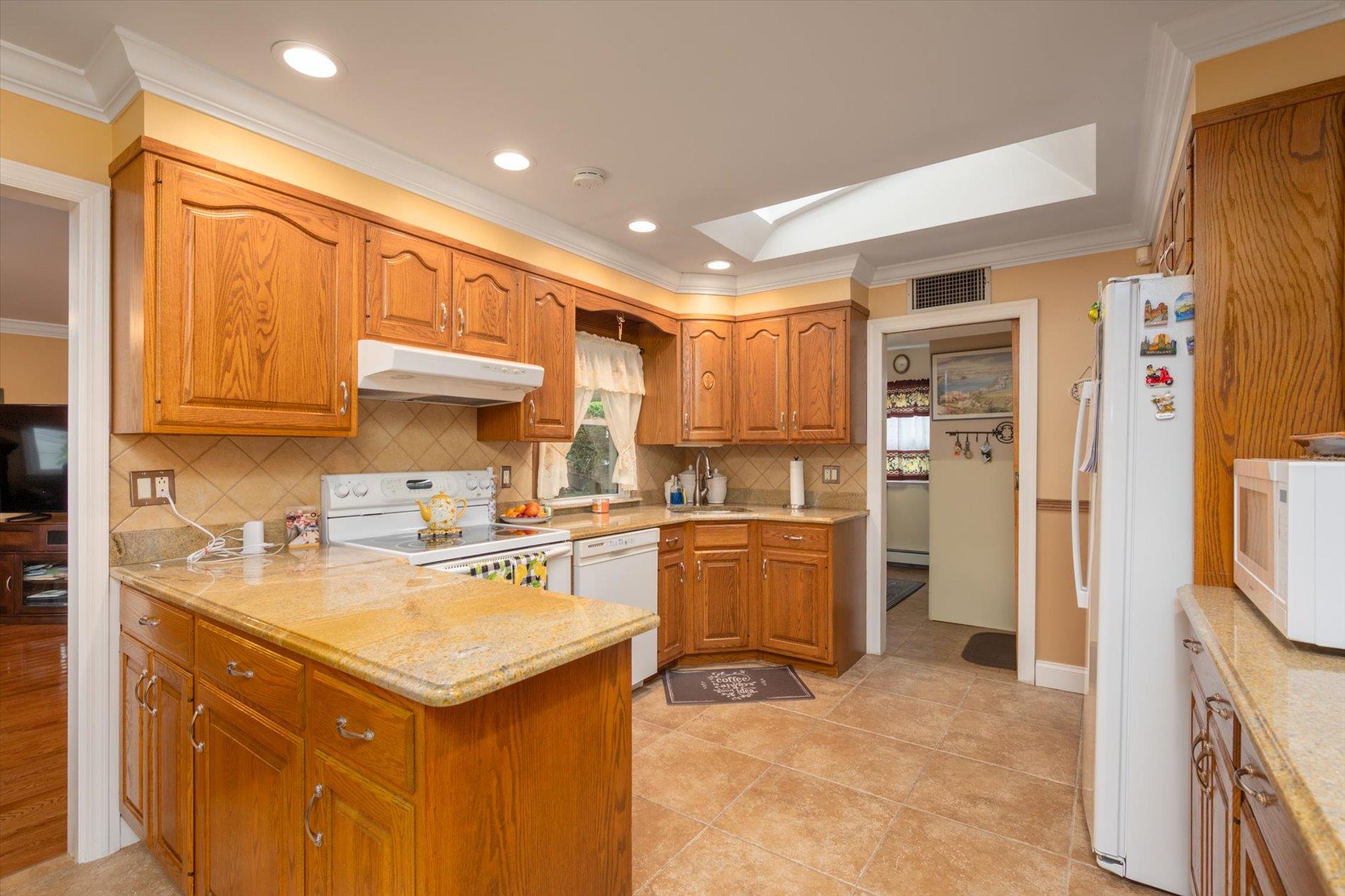 #8 photo, 7 Crocus Drive, ナッソー郡 Massapequa , NY 11758