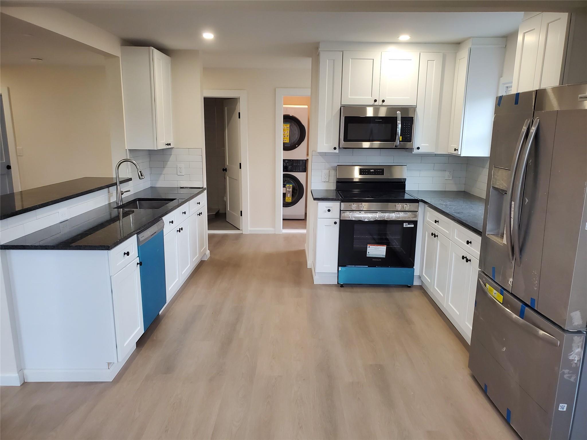 #1 photo, 958 Rockaway Avenue, Valley Stream , NY 11581