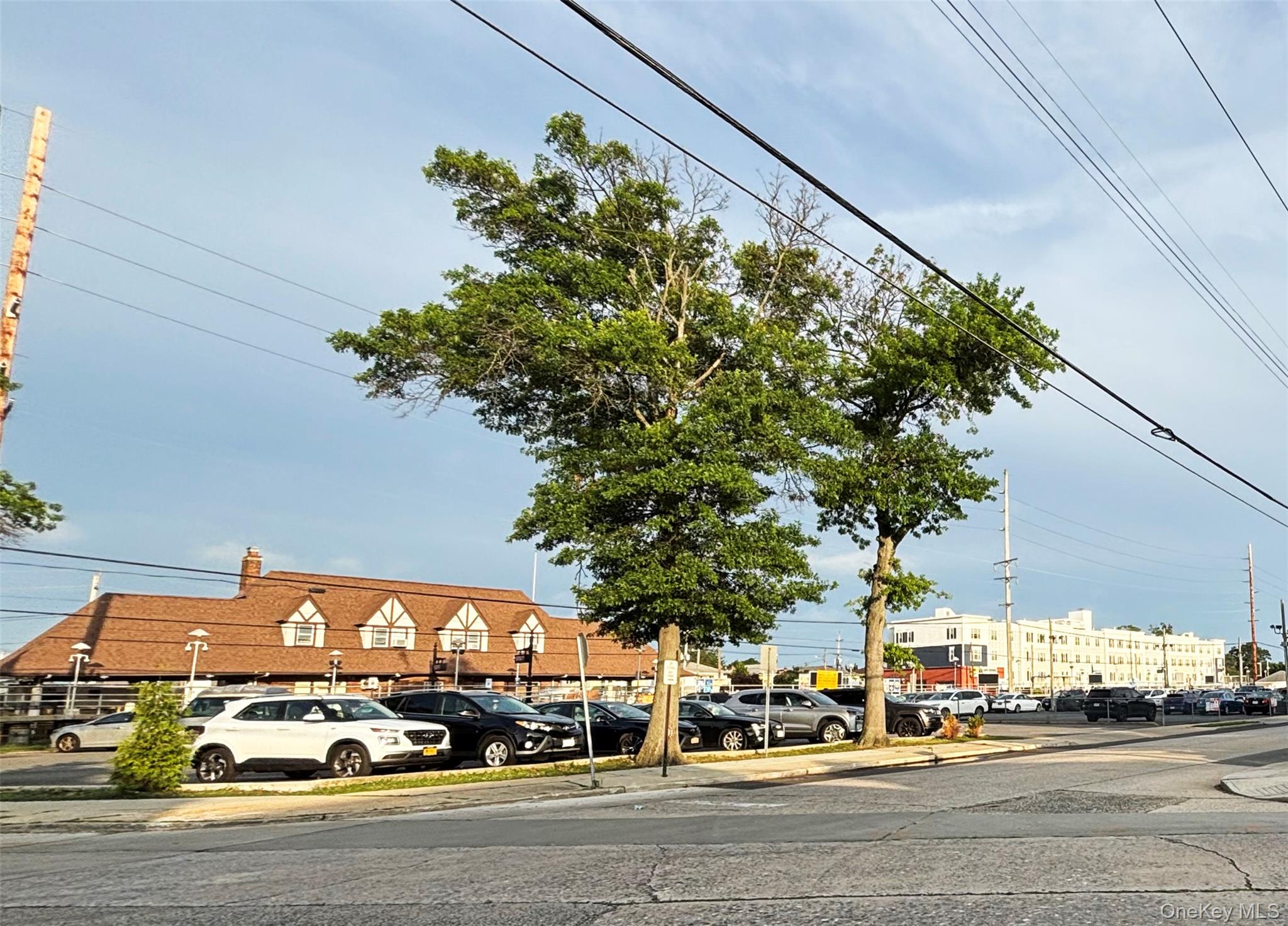 #13 photo, 530 Dubois Avenue, מחוז נסאו Valley Stream , NY 11581