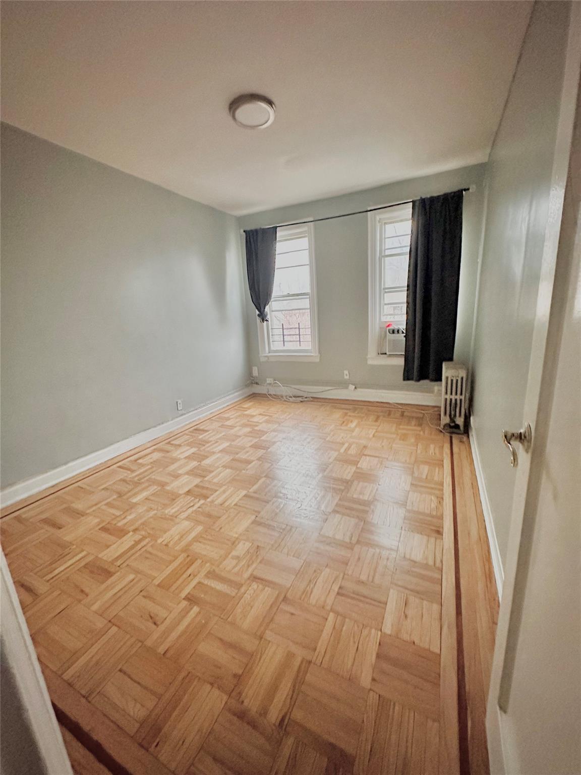 #1 photo, 1958 Lurting Avenue, Bronx , NY 10461
