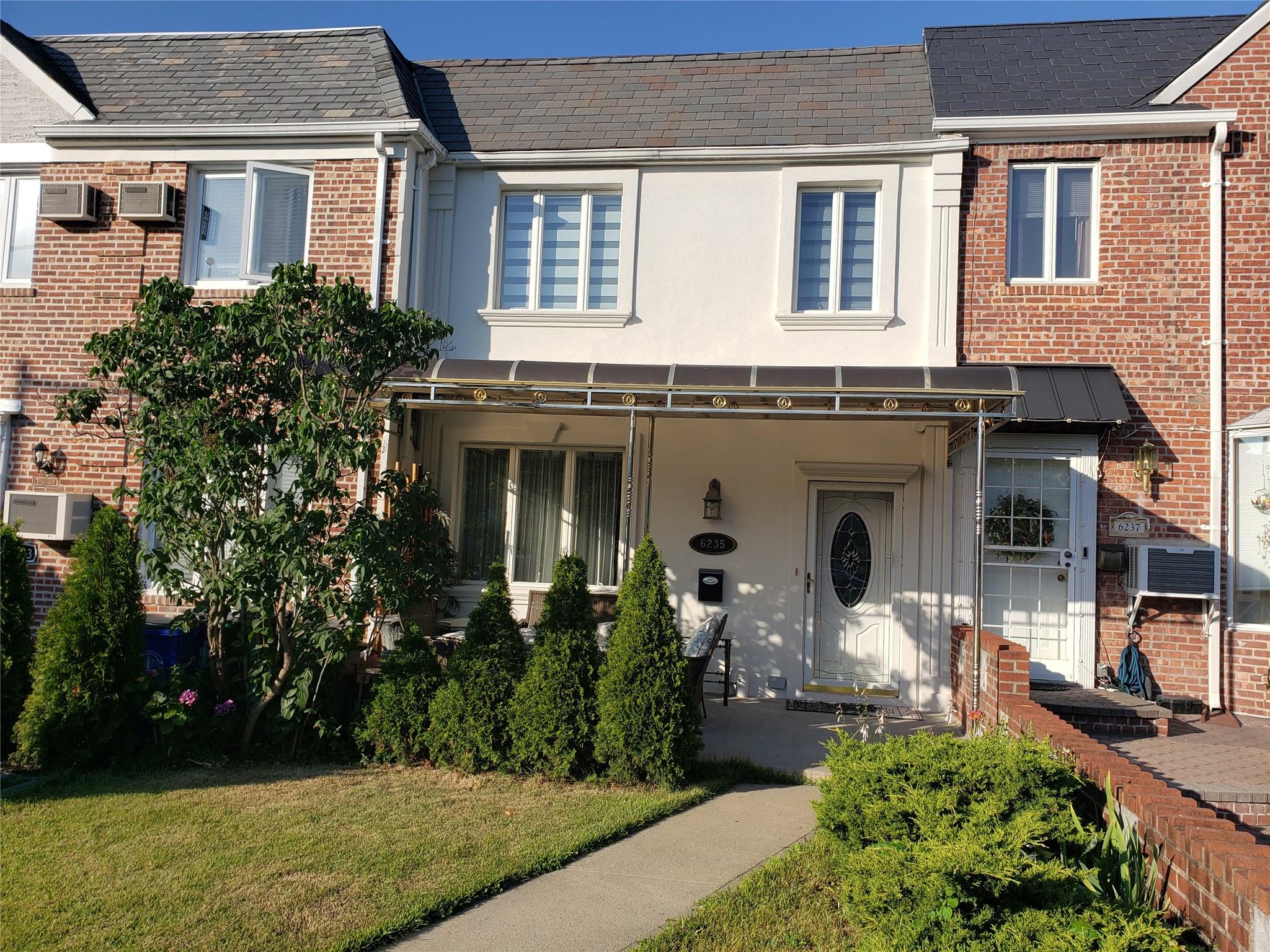 #1 photo, 62-35 81st Street, 皇后區 中村 Middle Village , NY 11379