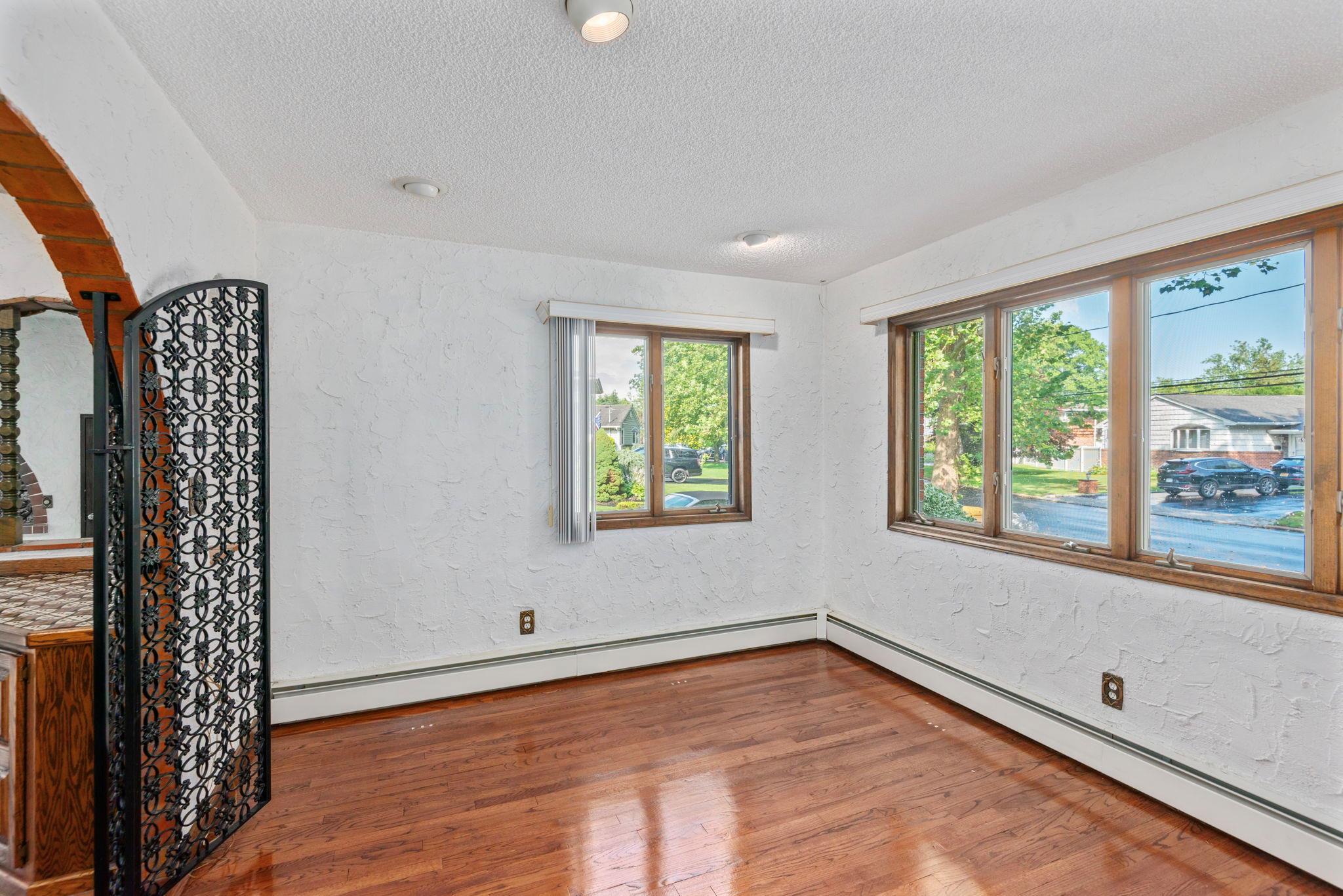 #10 photo, 60 Wheatfield Lane, 東長島 康马克 Commack , NY 11725