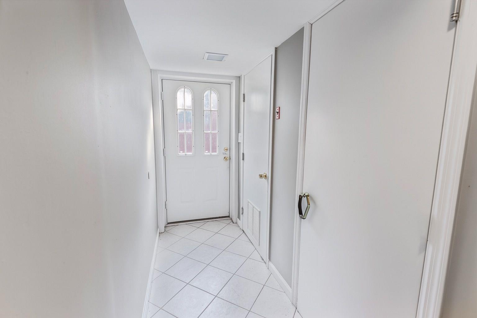 #19 photo, 60 Wheatfield Lane, 東長島 康马克 Commack , NY 11725