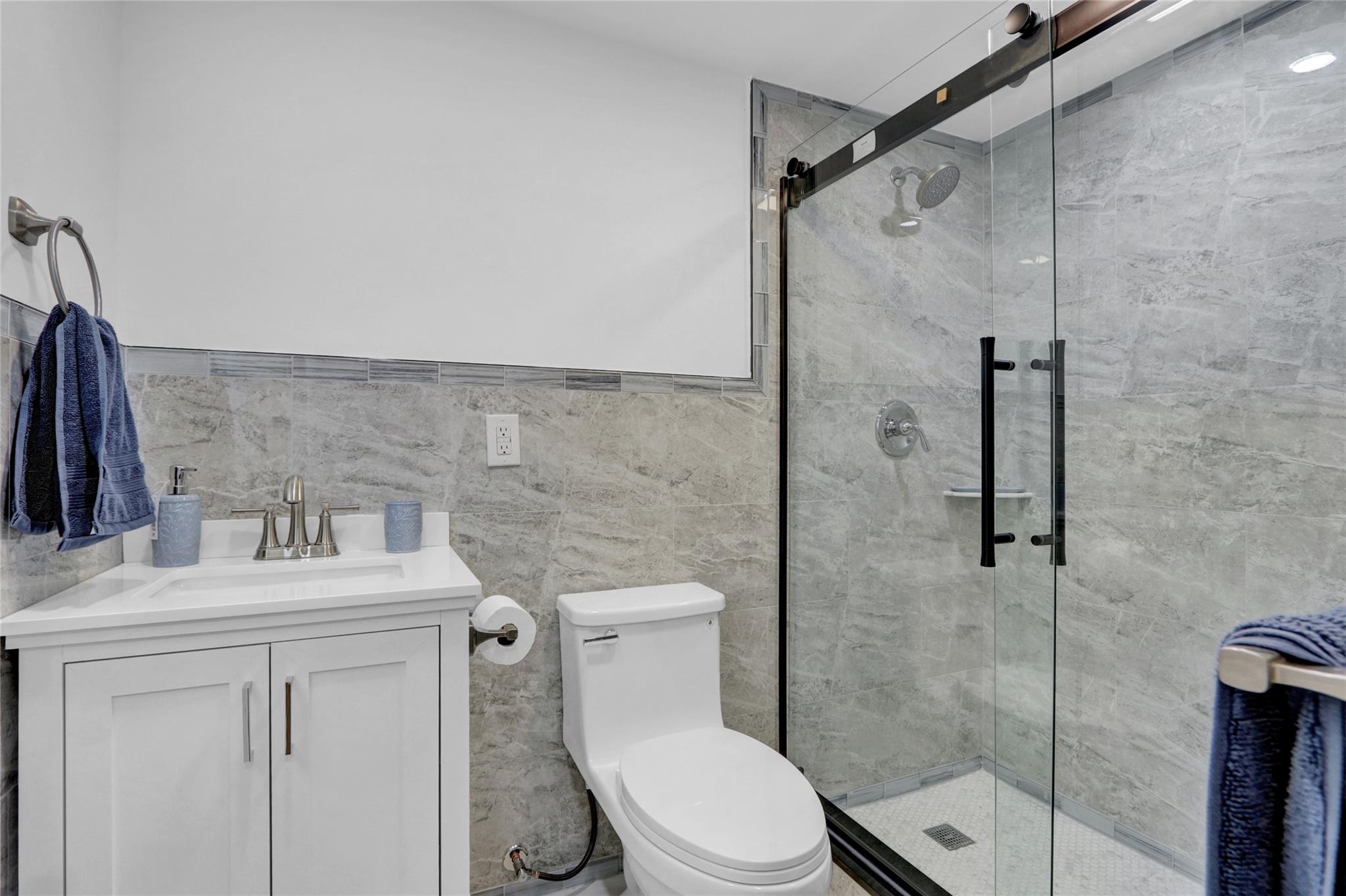 #12 photo, 205 Howell Street, Bellmore , NY 11710