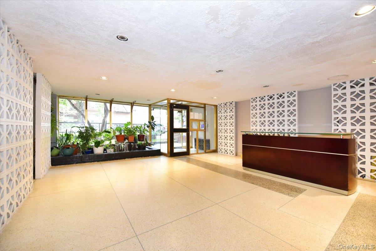 #9 photo, 400 E 17th Street, ブルックリン区 Brooklyn , NY 11226