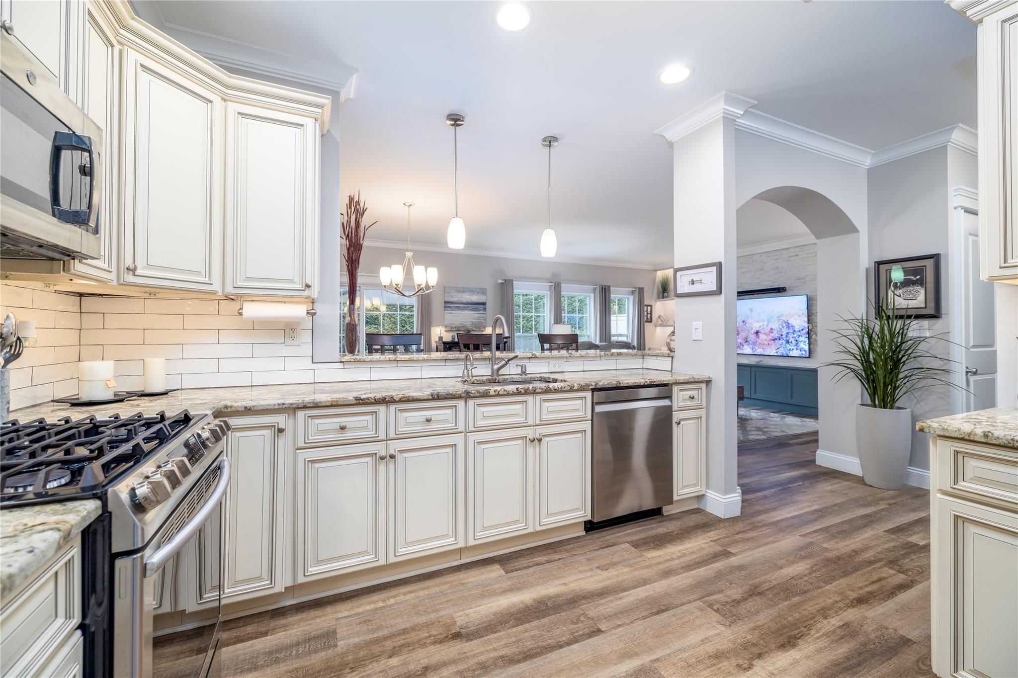 #12 photo, 36 Nicole Court, Copiague , NY 11726