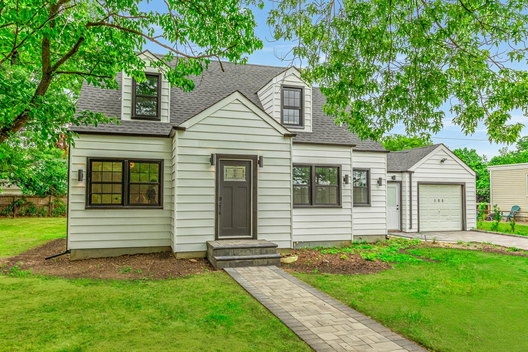 #1 photo, 250 Mallard Road, 長島 Carle Place , NY 11514