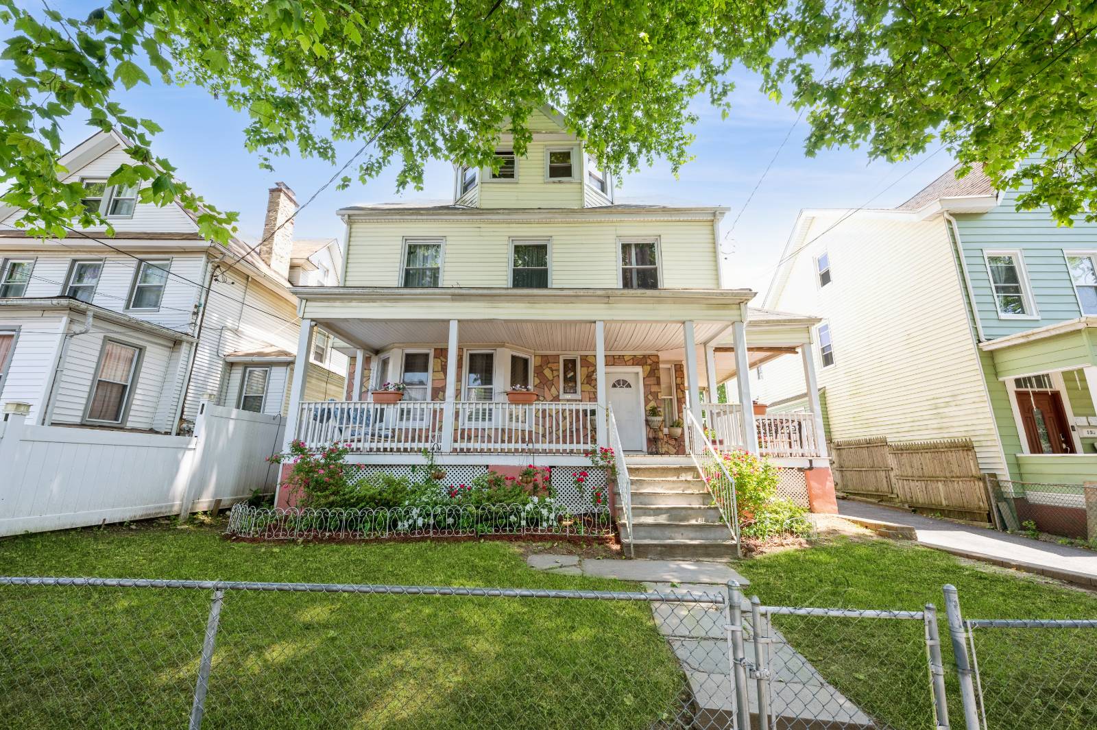 #2 photo, 149 S. 10th Avenue, Mount Vernon , NY 10550