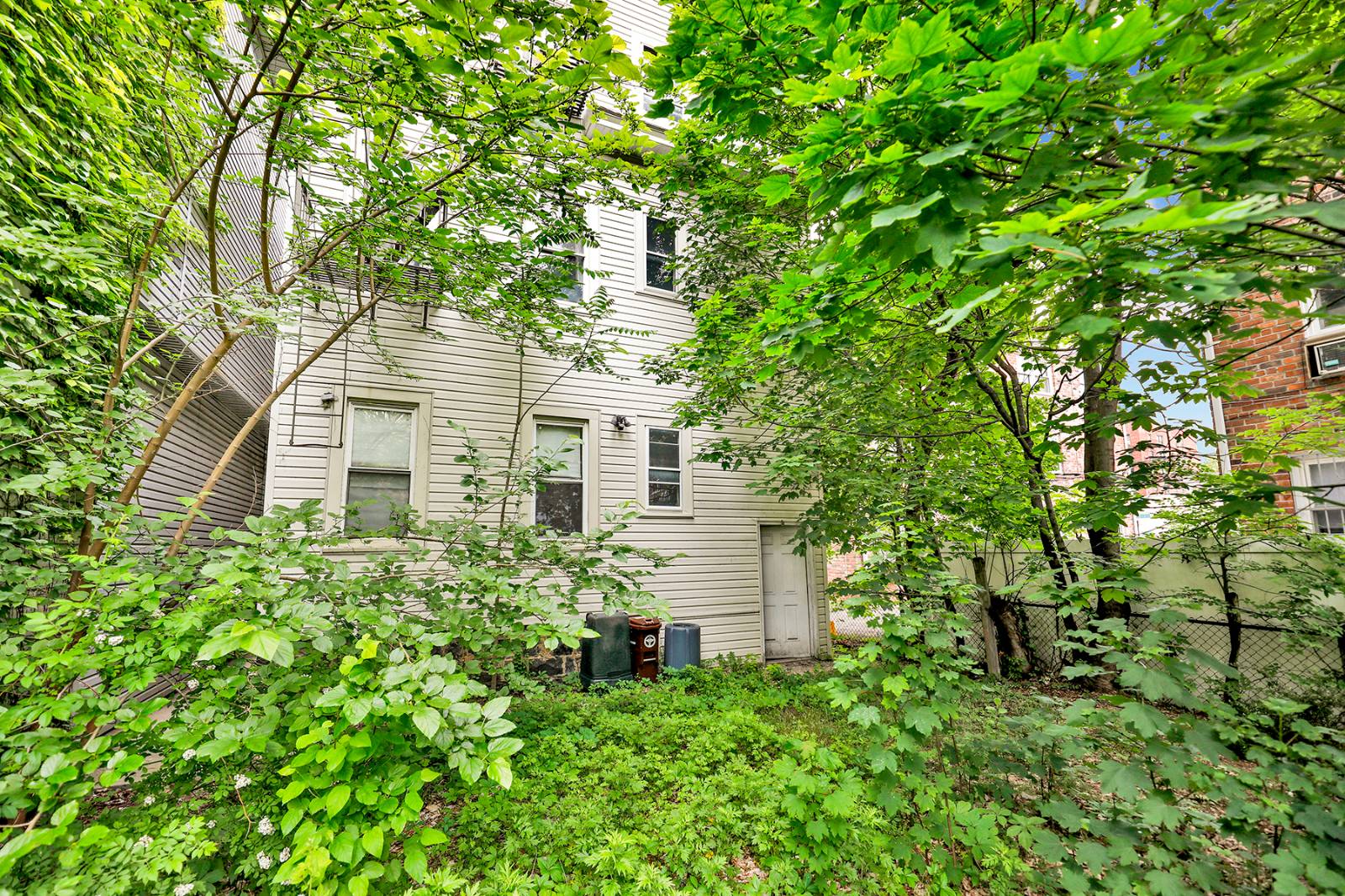 #29 photo, 1816 Voorhies Ave, ブルックリン区 Sheepshead Bay , NY 11235