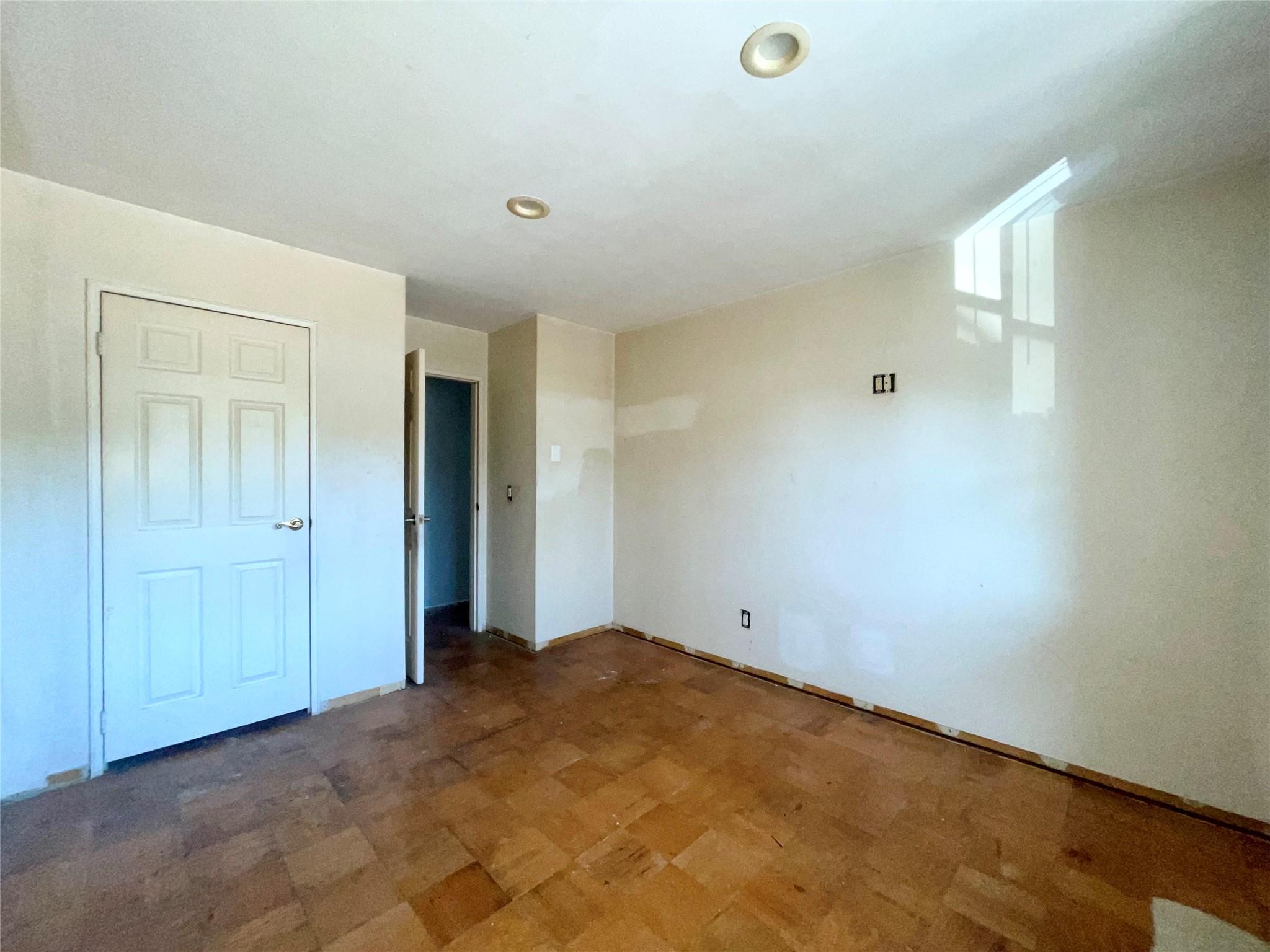#1 photo, 100 Connetquot Avenue, 東長島 东艾斯利普 East Islip , NY 11730