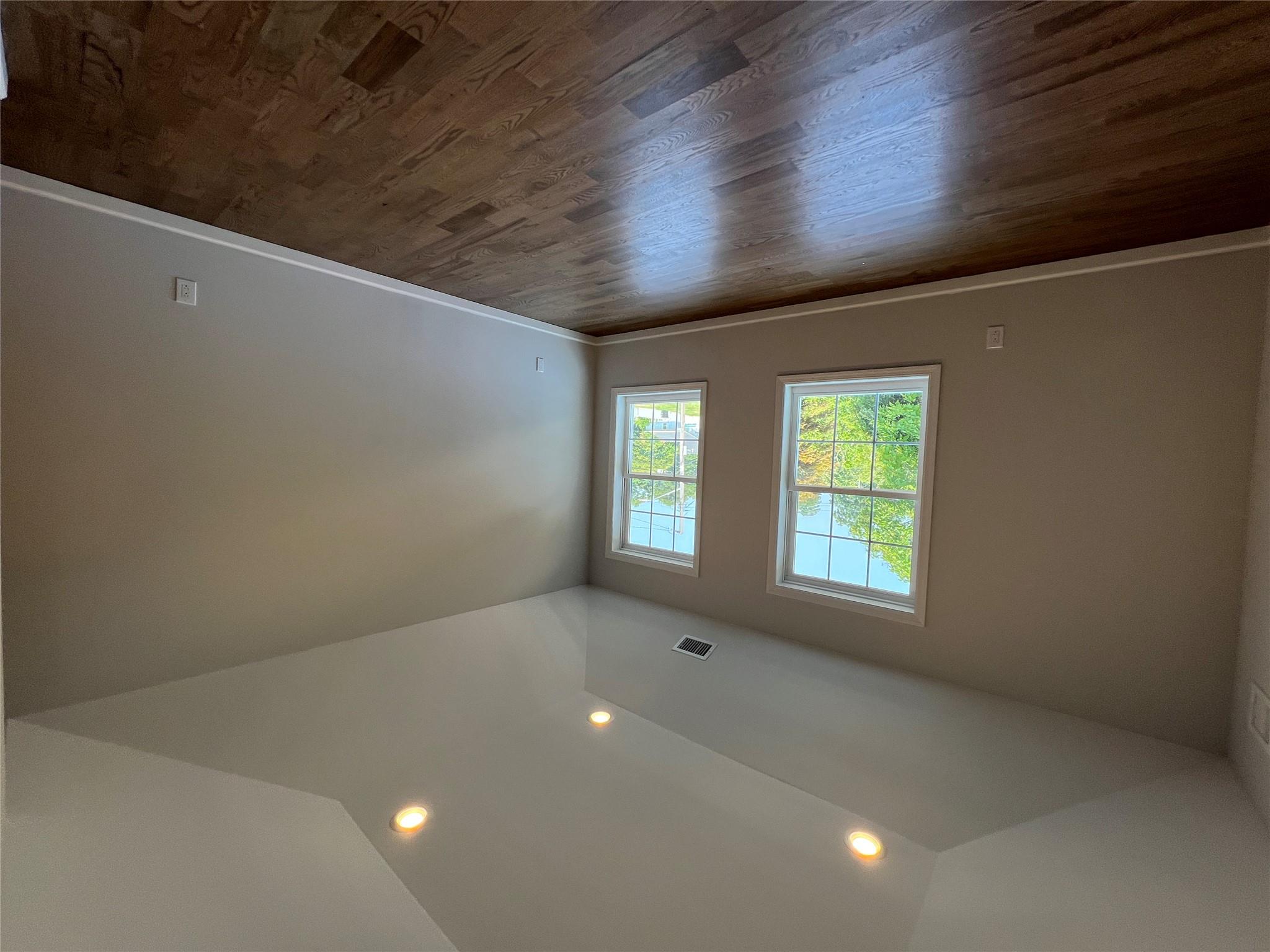 #17 photo, 96 BAYBRIGHT Drive, サフォーク郡 Shirley , NY 11967