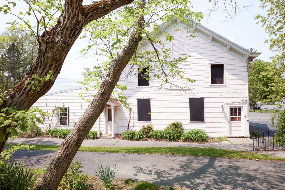 #4 photo, 207-209 Main Street, Germantown , NY 12526