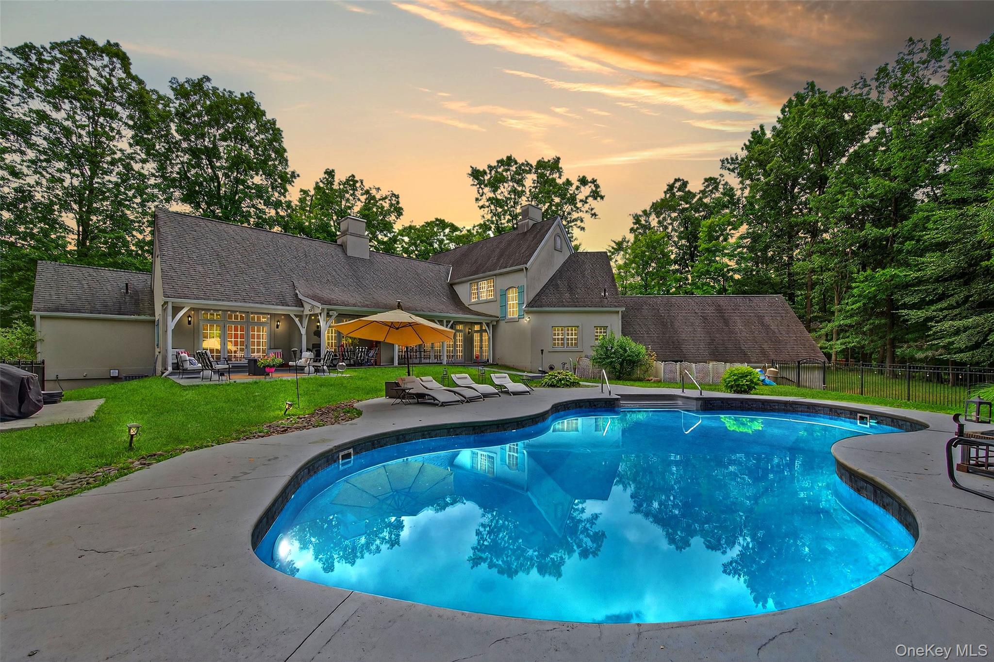 #2 photo, 10 Greenwich Avenue, Central Valley , NY 10917