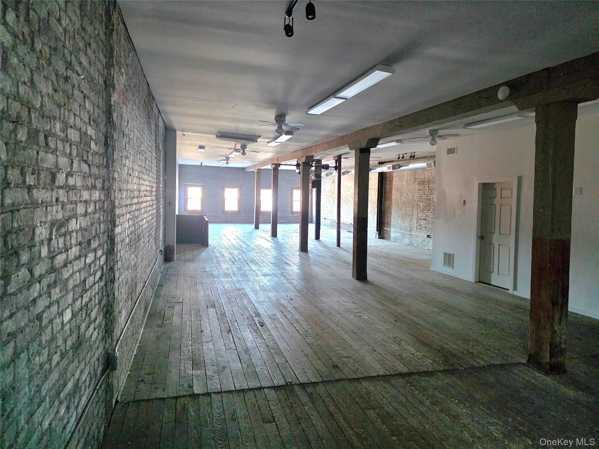 #4 photo, 119 Broadway, Newburgh , NY 12550