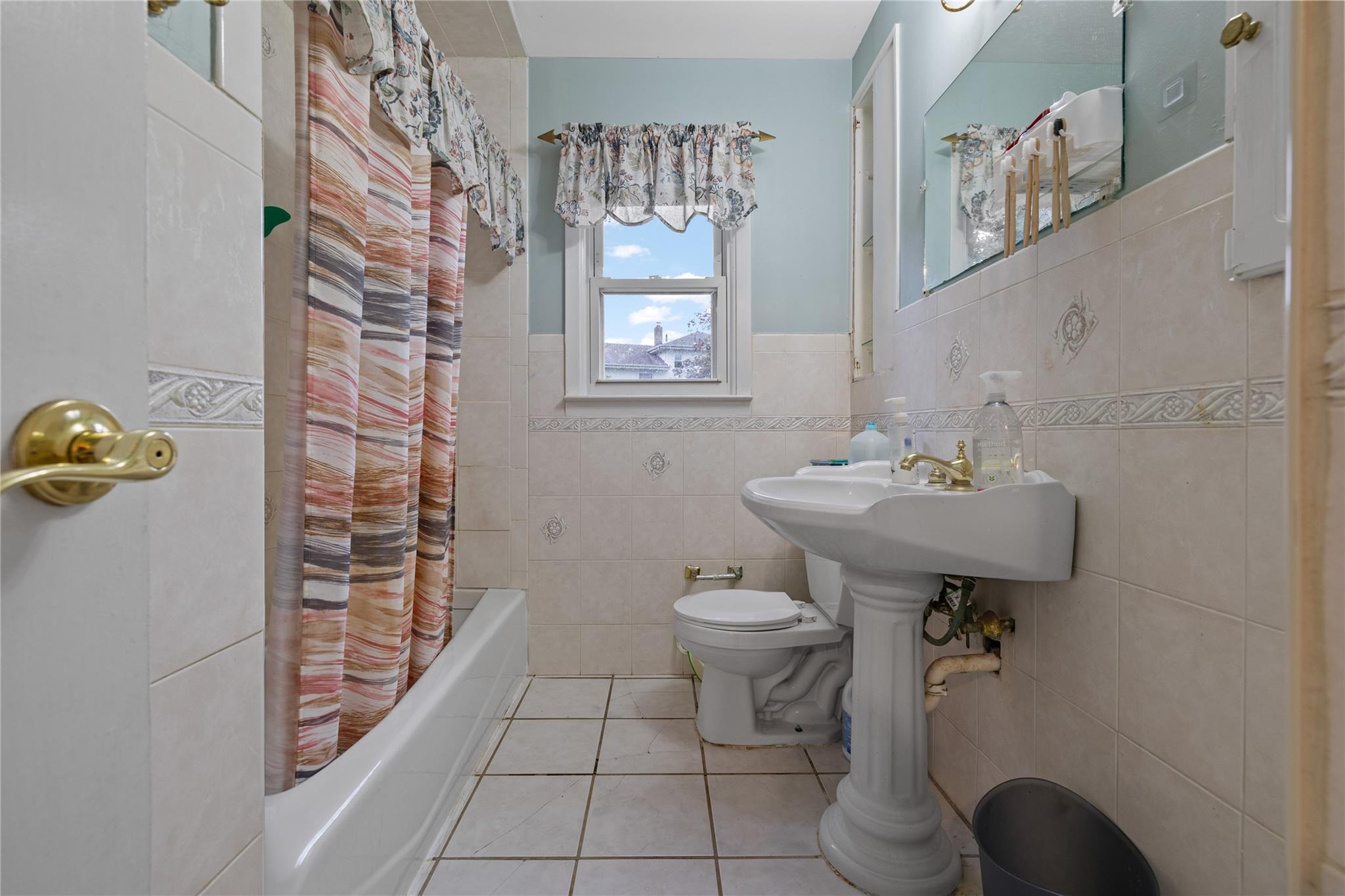 #15 photo, 8 Valley View Terrace, 紐約州 Suffern , NY 10901