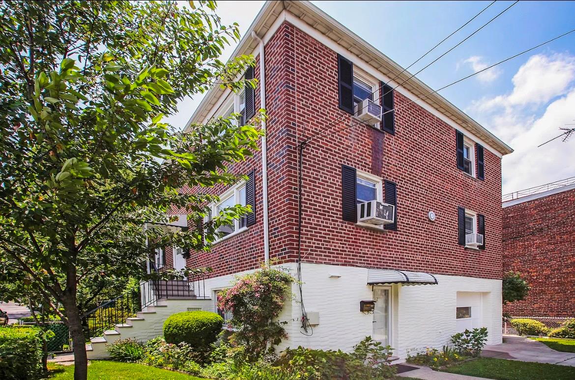 #2 photo, 62 Fortfield Avenue, 紐約州 Yonkers , NY 10701