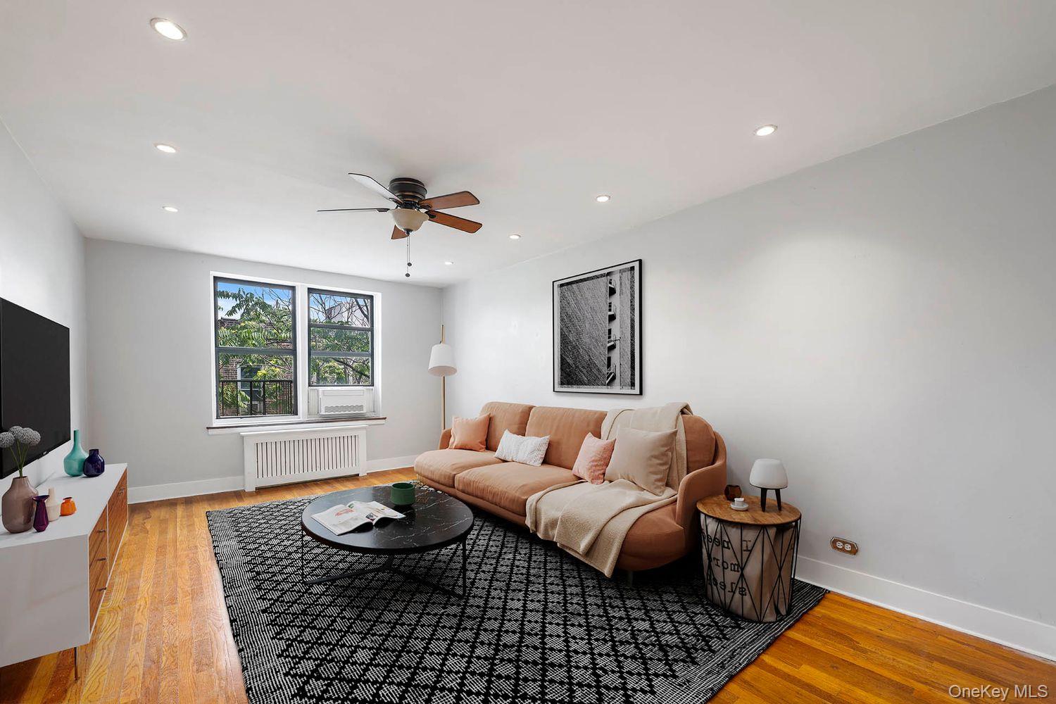 #2 photo, 2420 Morris Avenue, ブロンクス区 Bronx , NY 10468