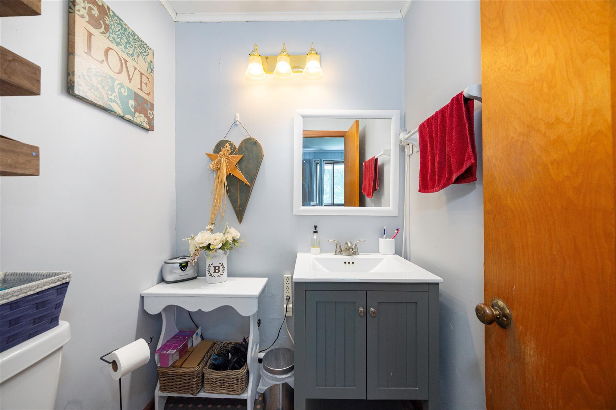 #12 photo, 5 Norah Lane, Hyde Park , NY 12538