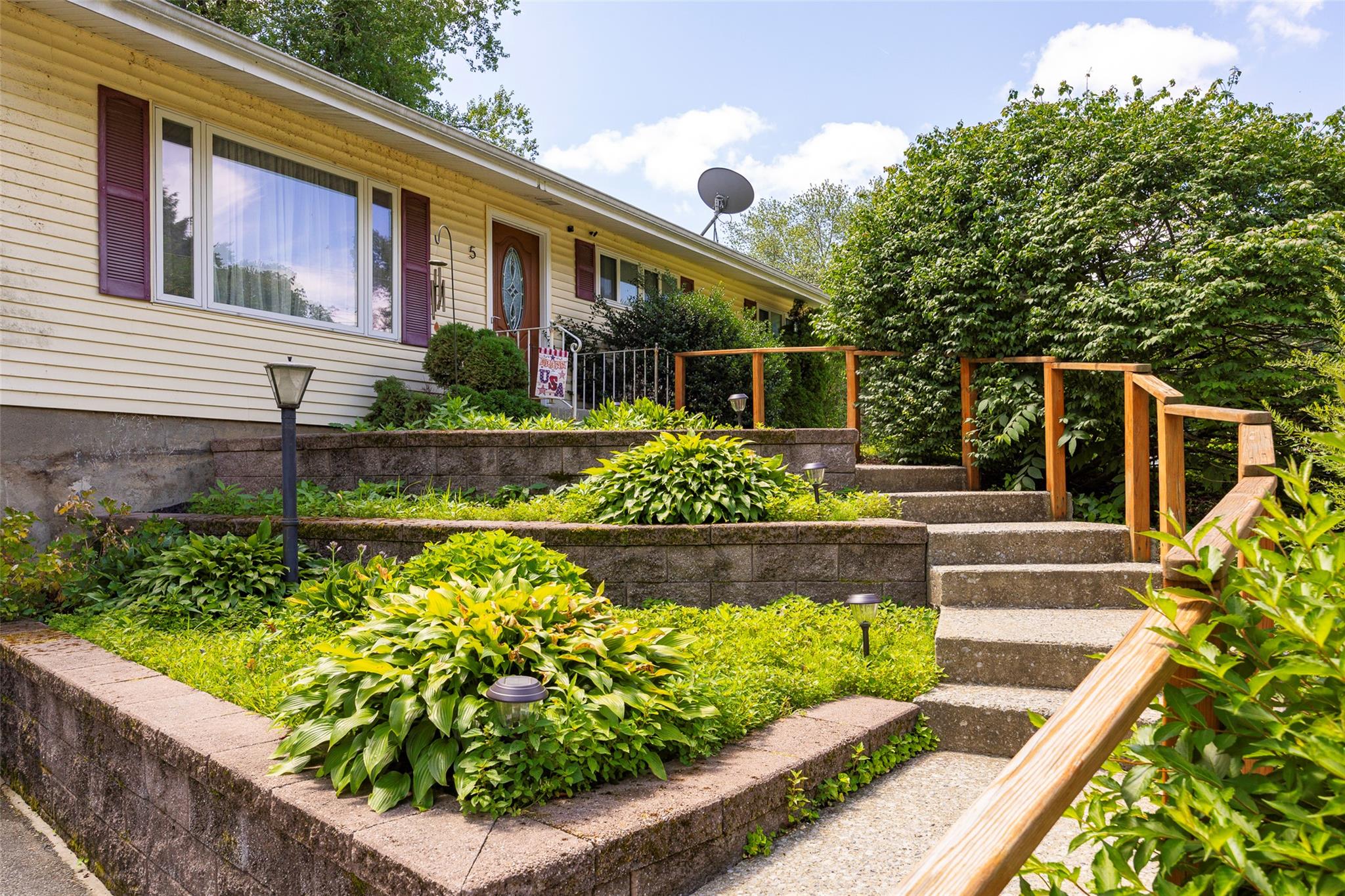 #2 photo, 5 Norah Lane, Hyde Park , NY 12538