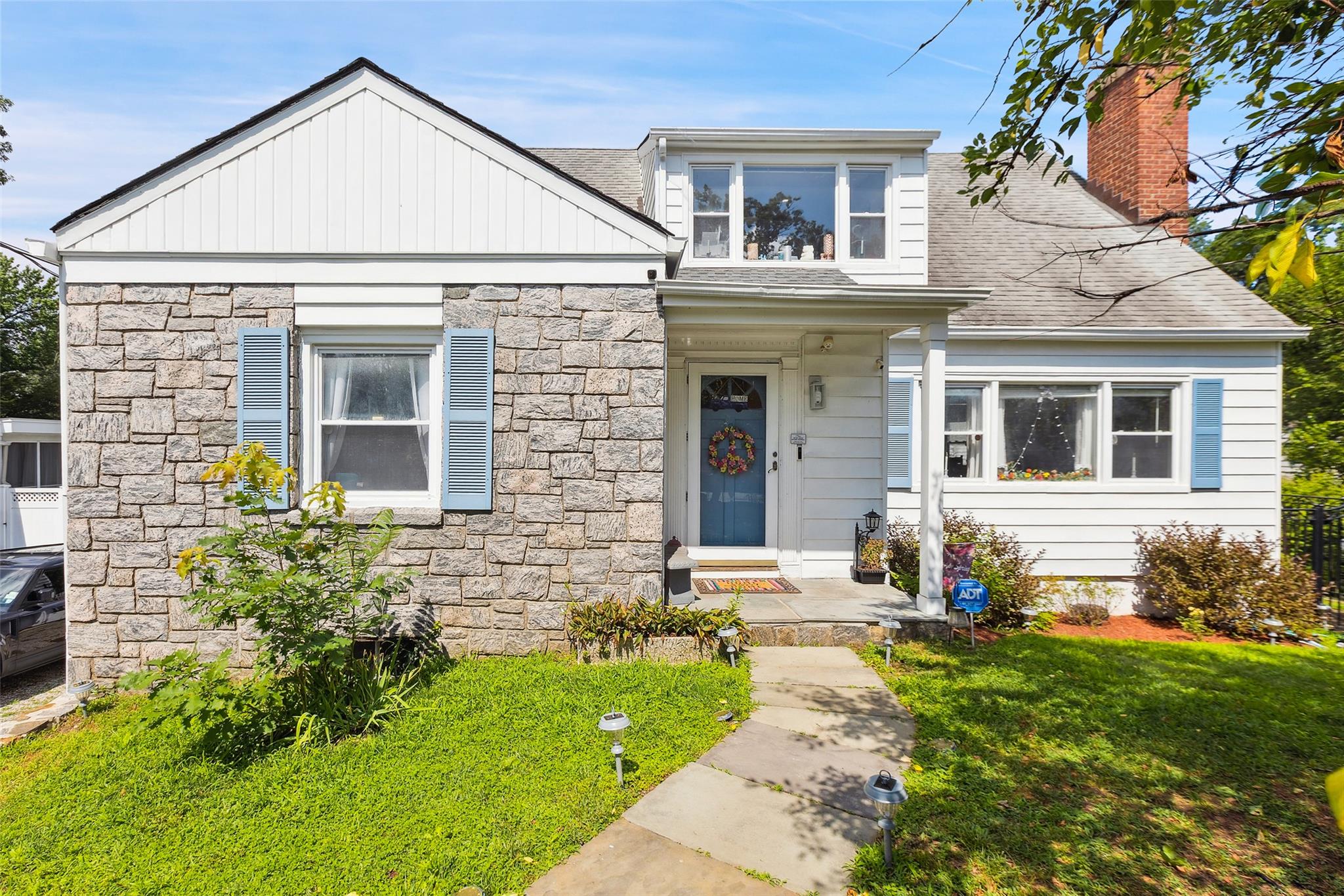 #1 photo, 69 Ardell Road, Bronxville , NY 10708
